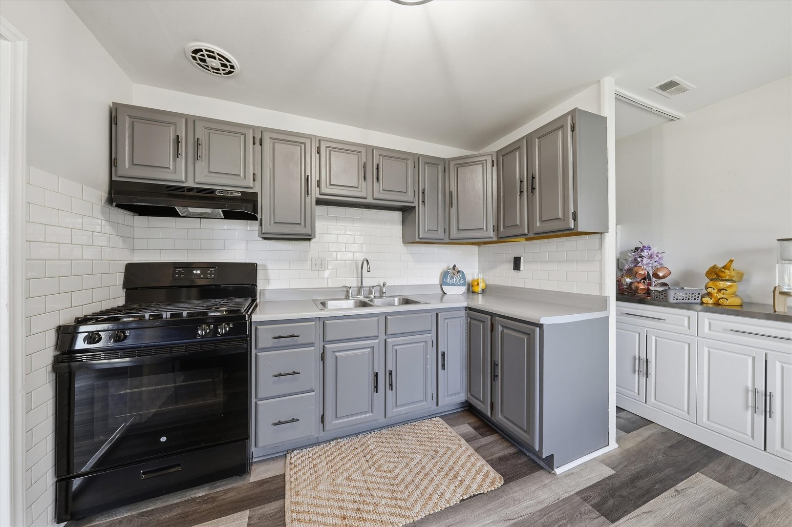 2112 219th Street Property Photo 5