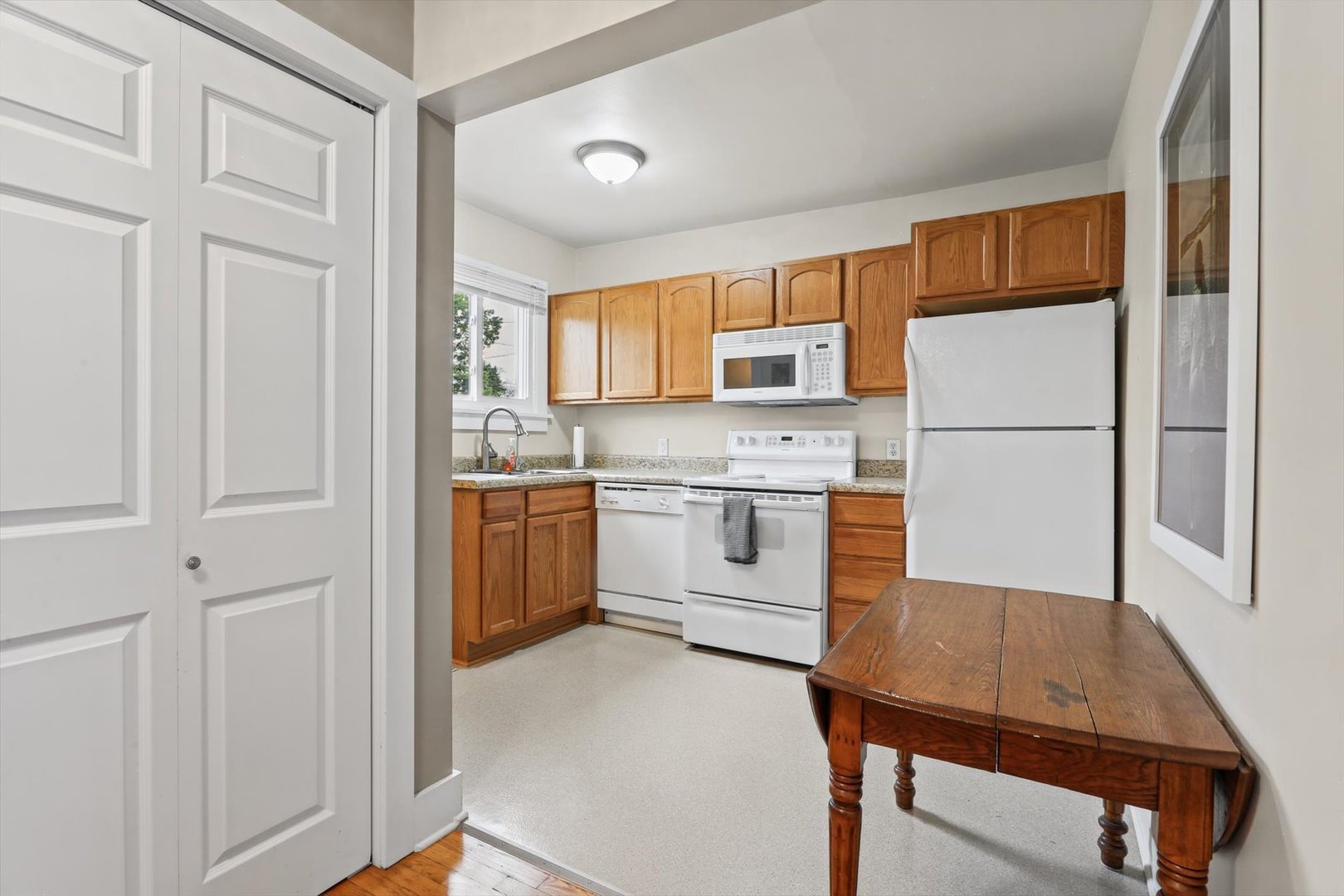 810 W Vine Street Property Photo 4