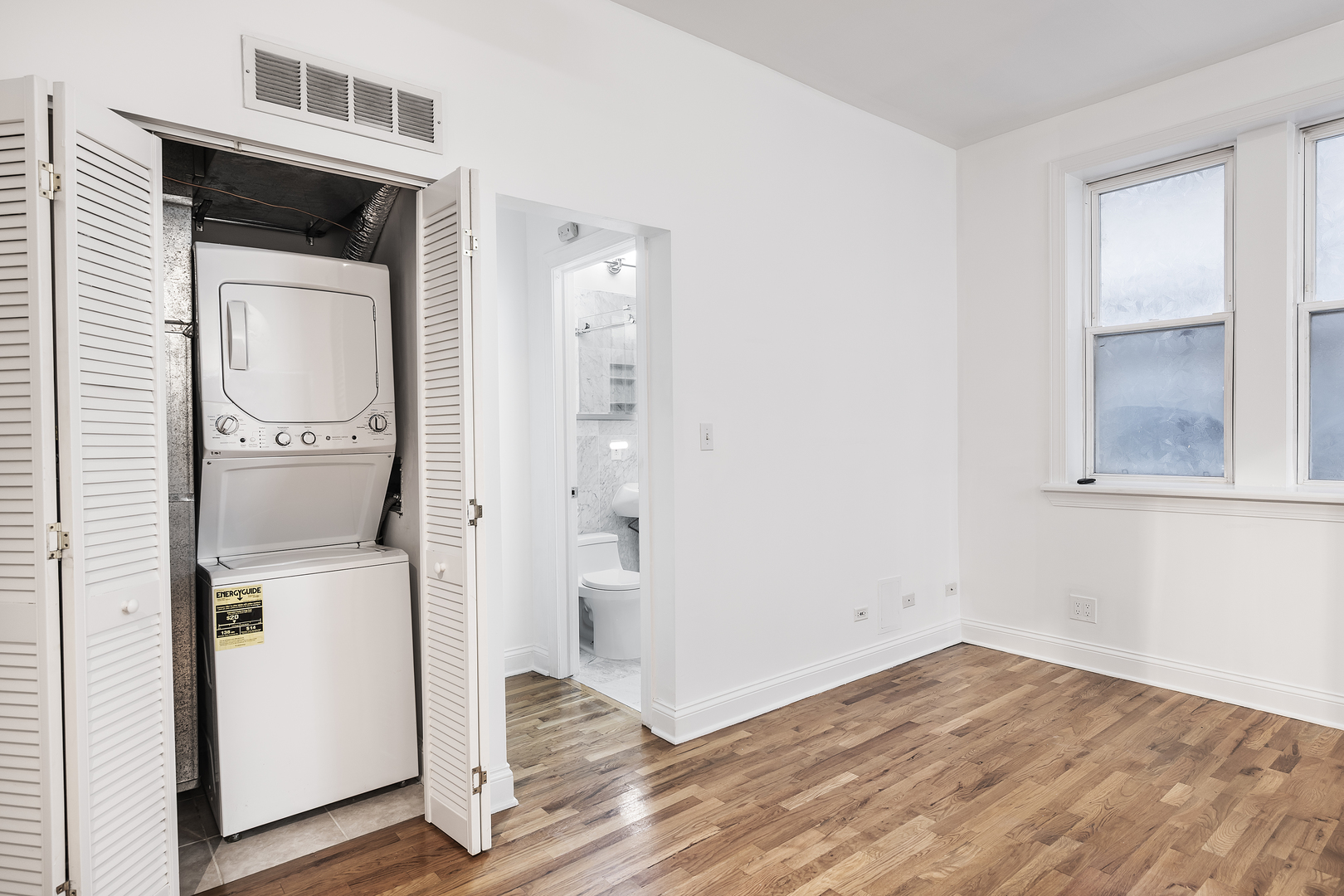 6812 N Wayne Avenue 1d Property Photo 5