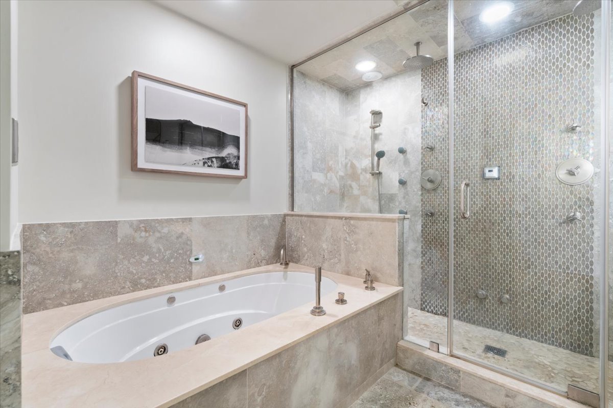 12772580 Property Photo 19
