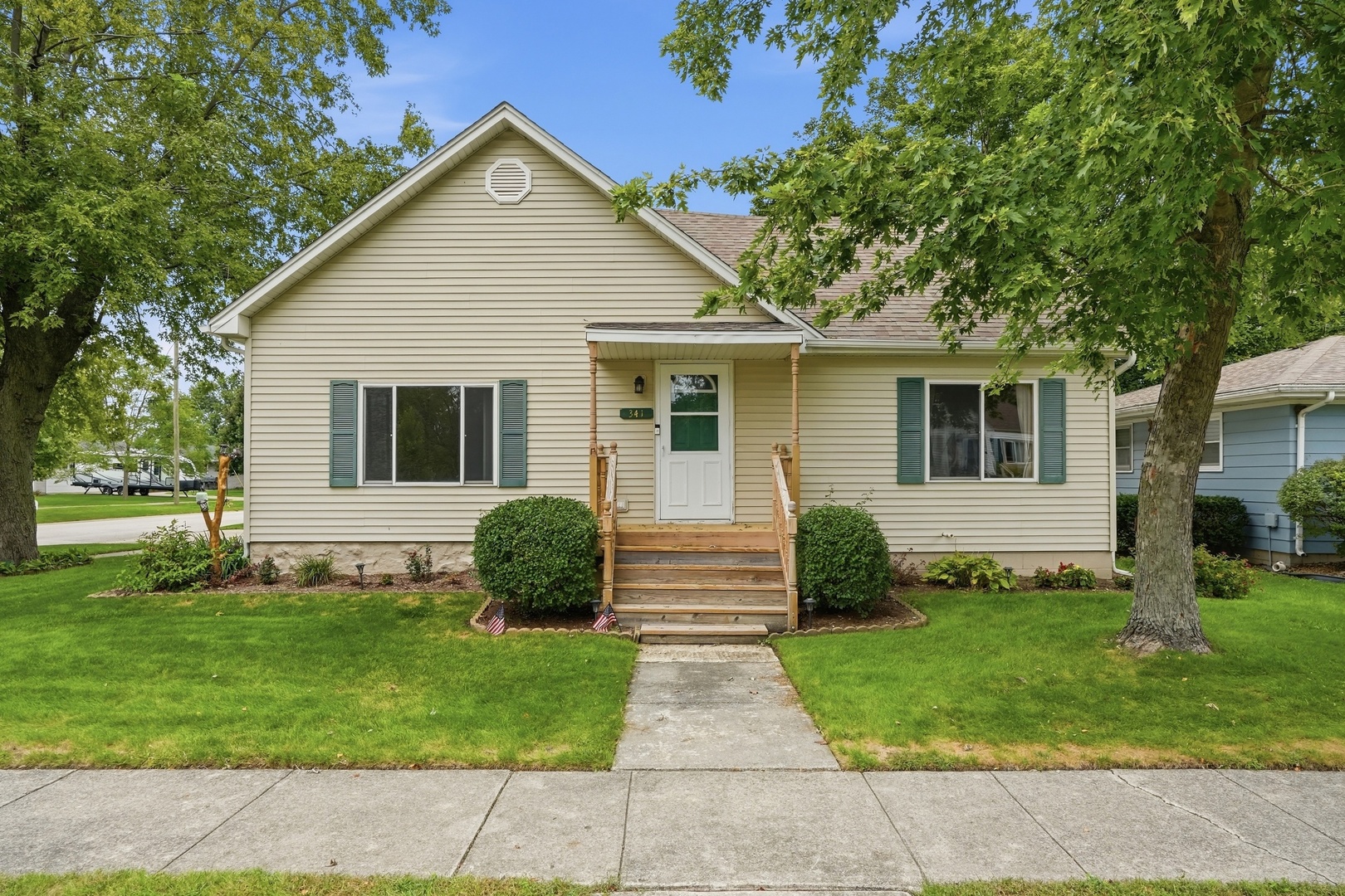 341 W Wood Avenue Property Photo 1