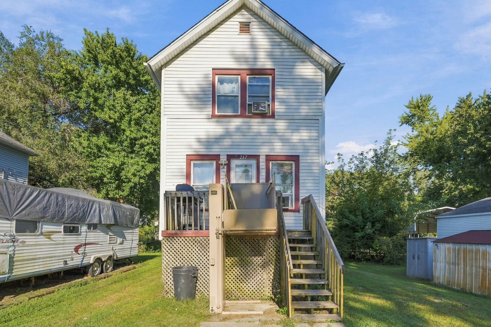 217 12th Street Property Photo 1