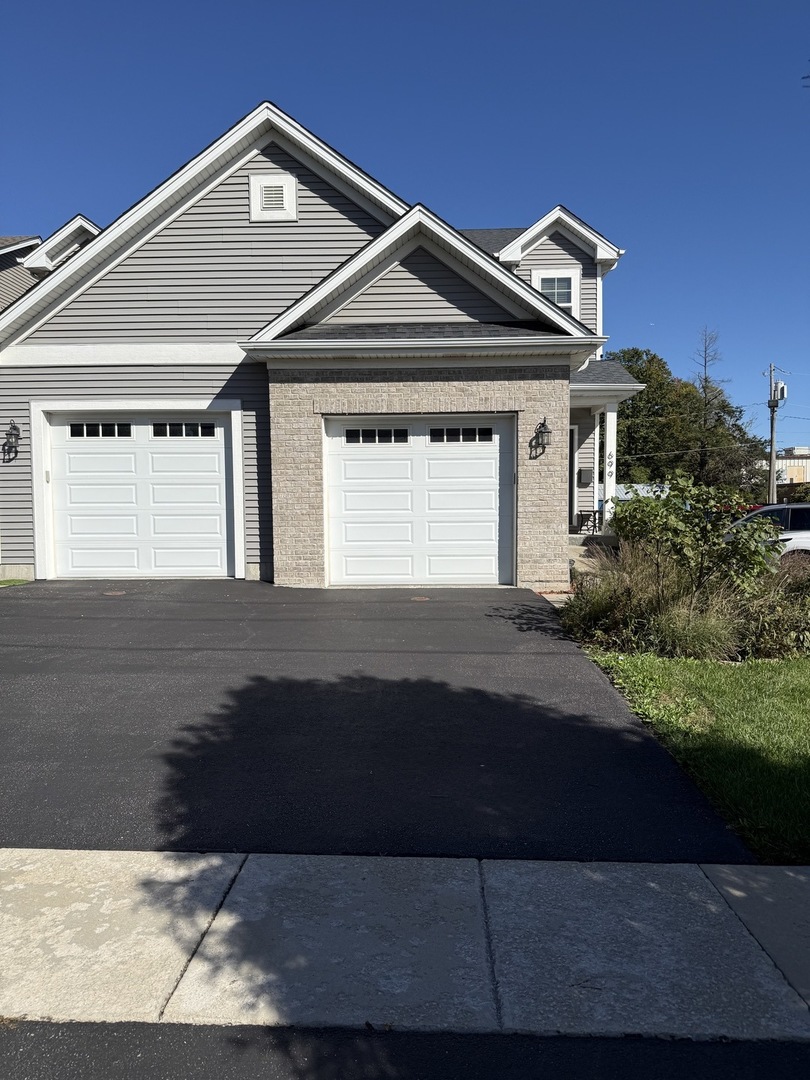 699 Stevens Street Property Photo 1