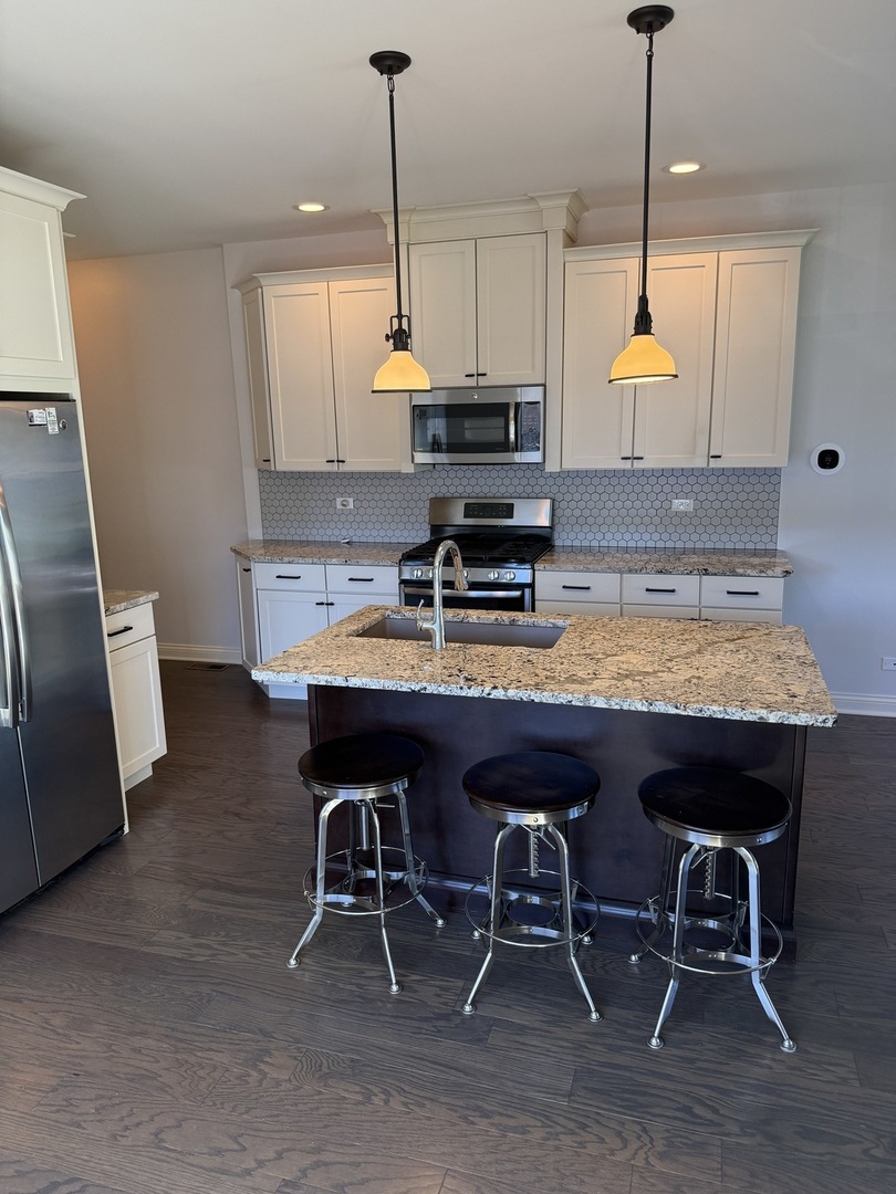 699 Stevens Street Property Photo 4