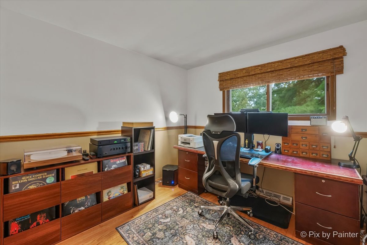 23w328 Great Western Avenue Property Photo 13