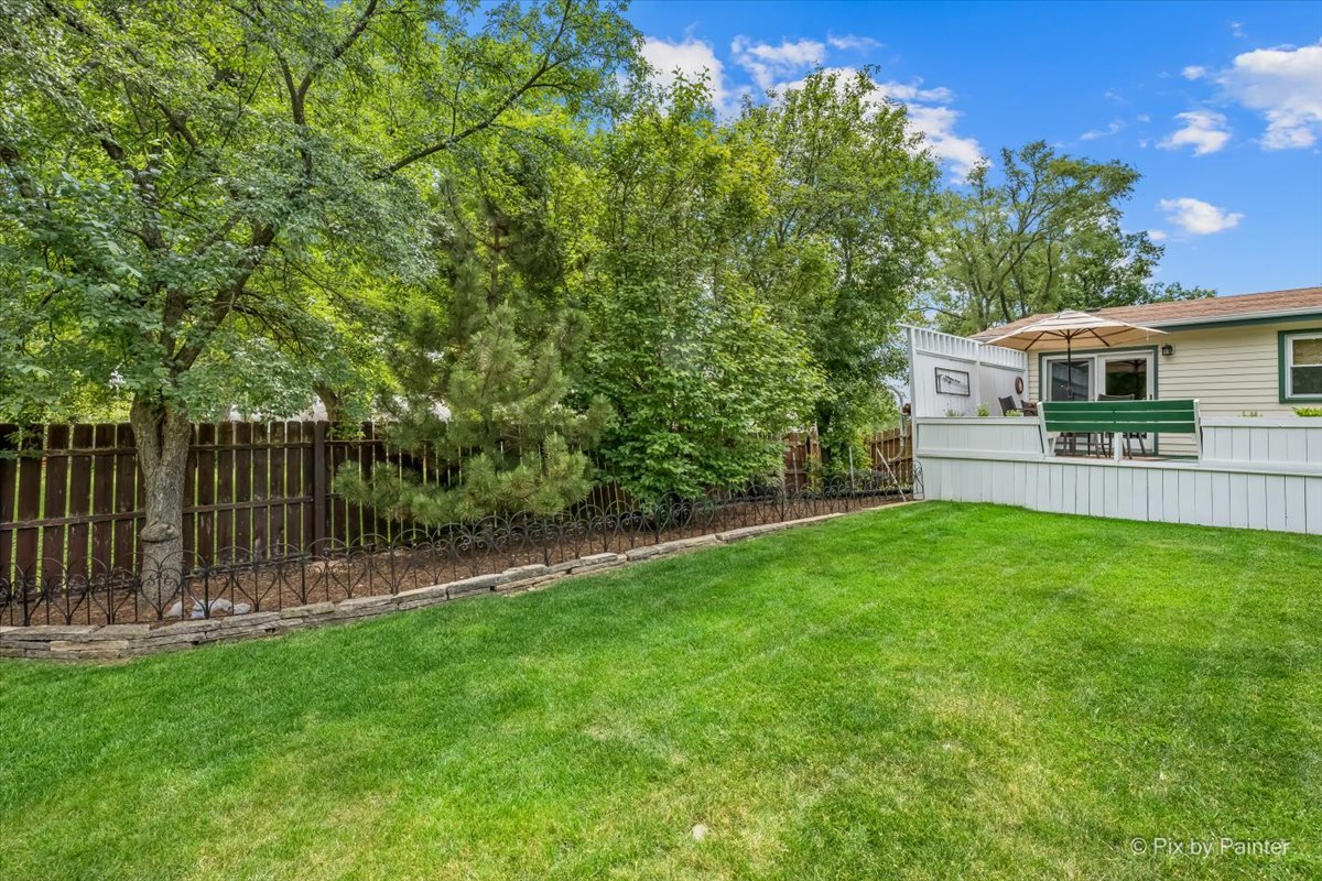 23w328 Great Western Avenue Property Photo 25