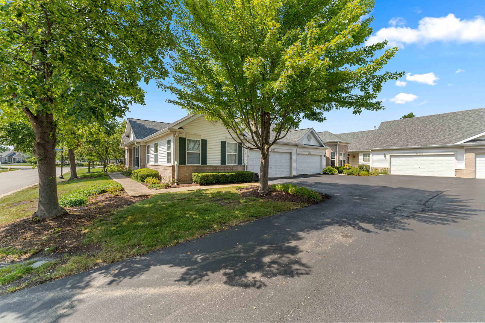 16310 Crescent Lake Drive 16310 Property Photo 3