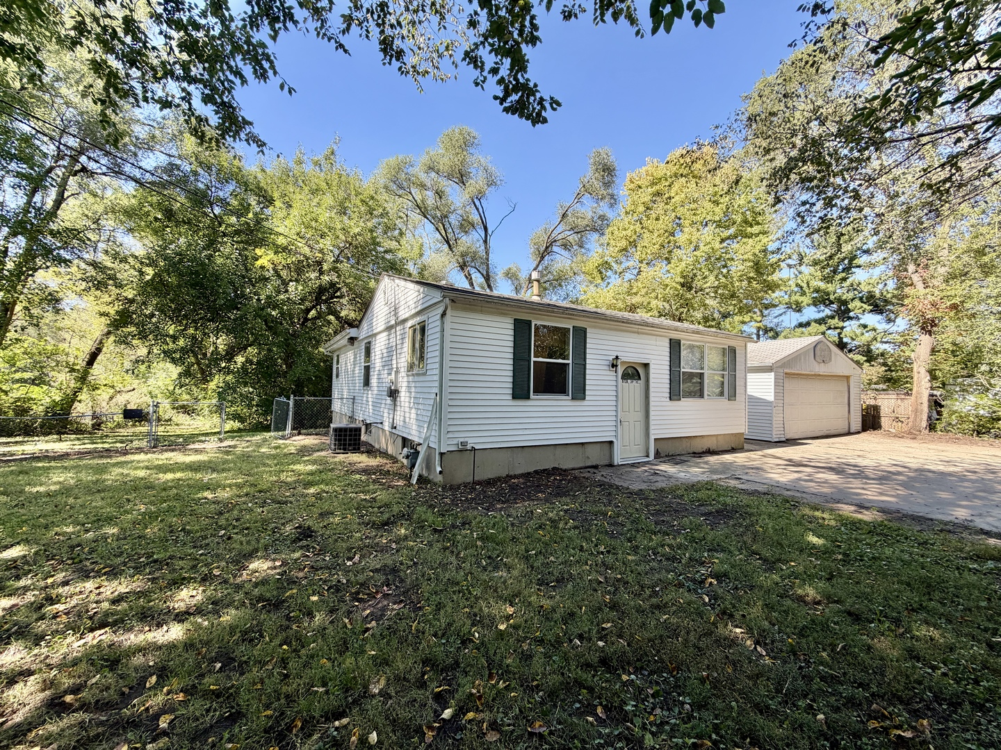 9728 Smythe Avenue Property Photo 2