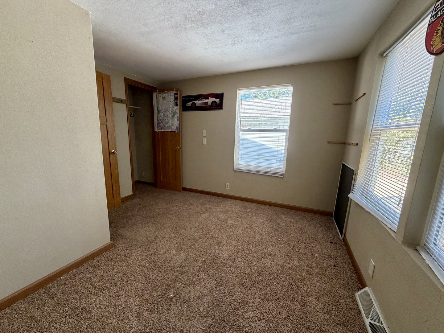 9728 Smythe Avenue Property Photo 11