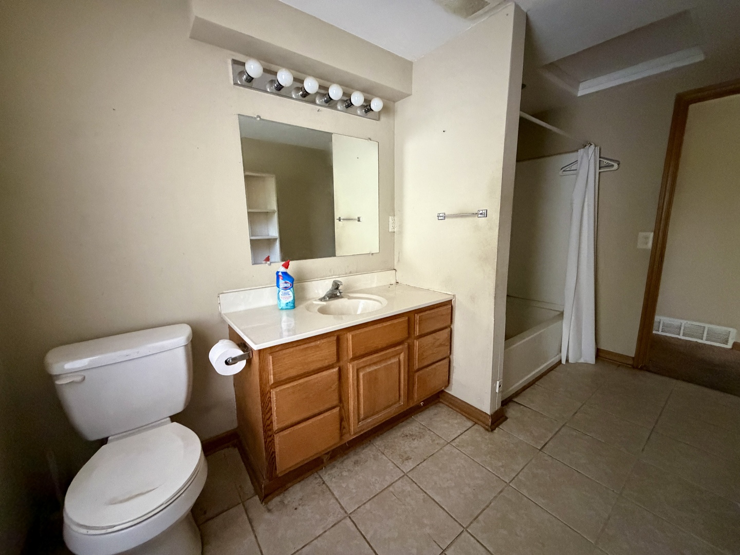 9728 Smythe Avenue Property Photo 14