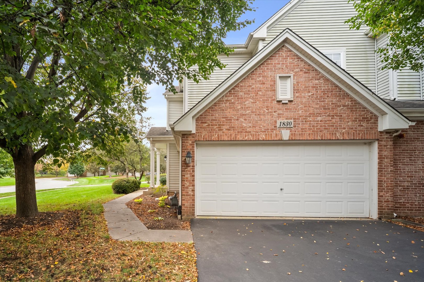 1830 Maureen Drive Property Photo 3