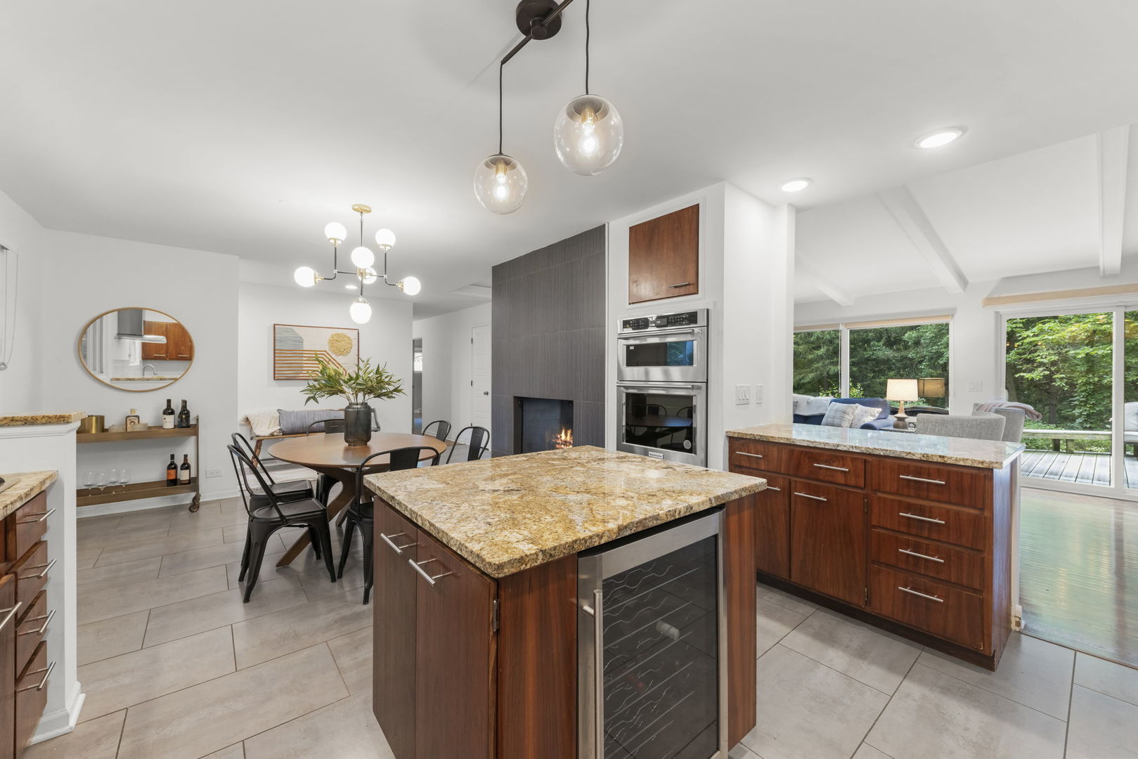 60 Golden Larch Court Property Photo 6