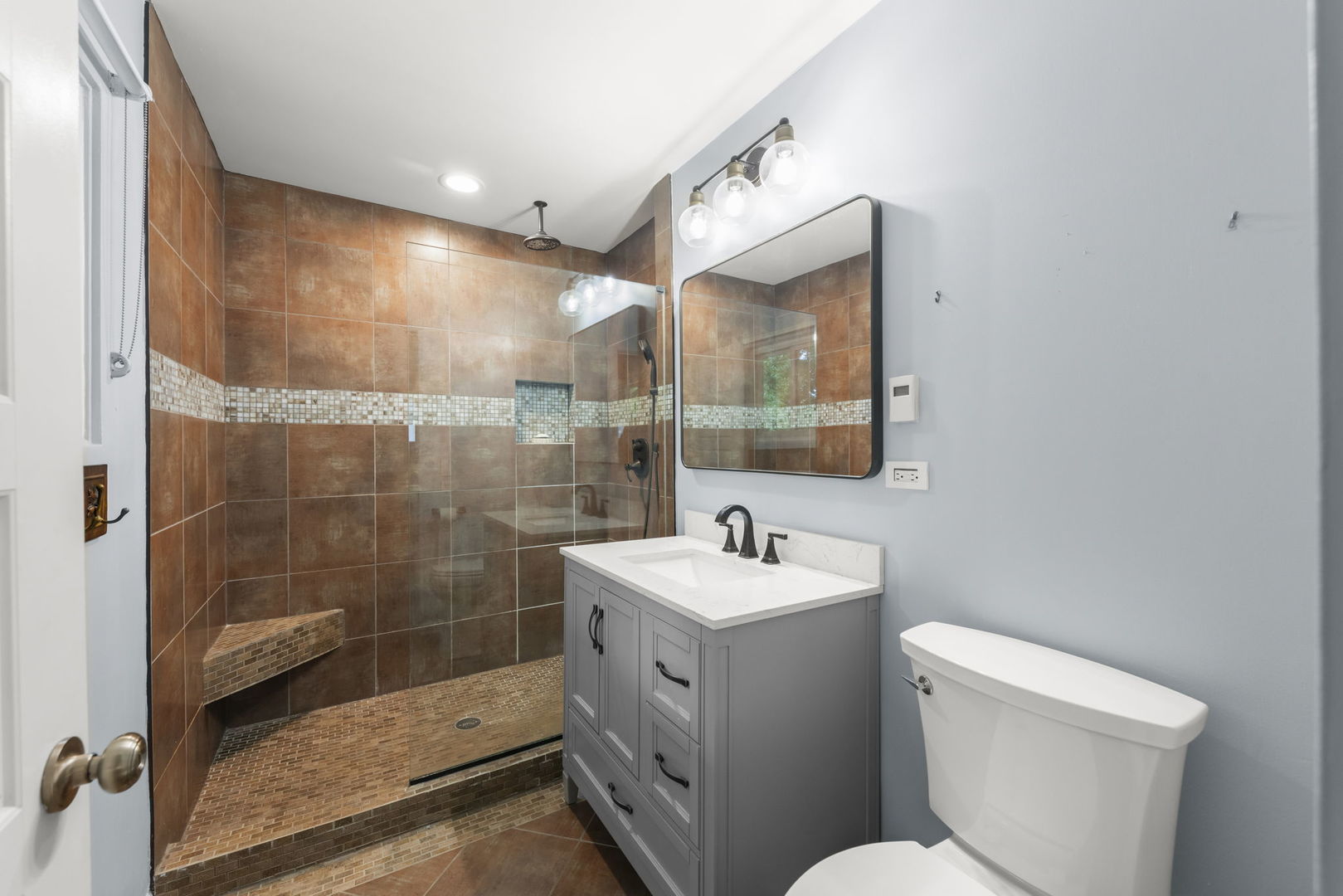 60 Golden Larch Court Property Photo 12