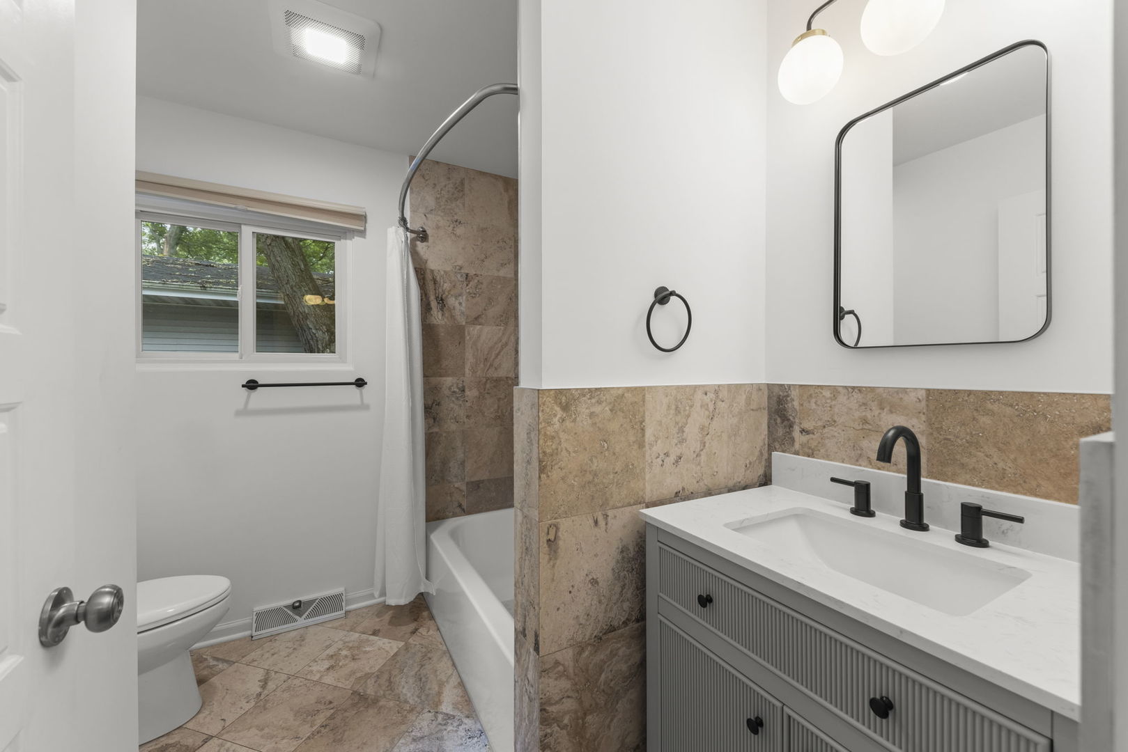 60 Golden Larch Court Property Photo 15