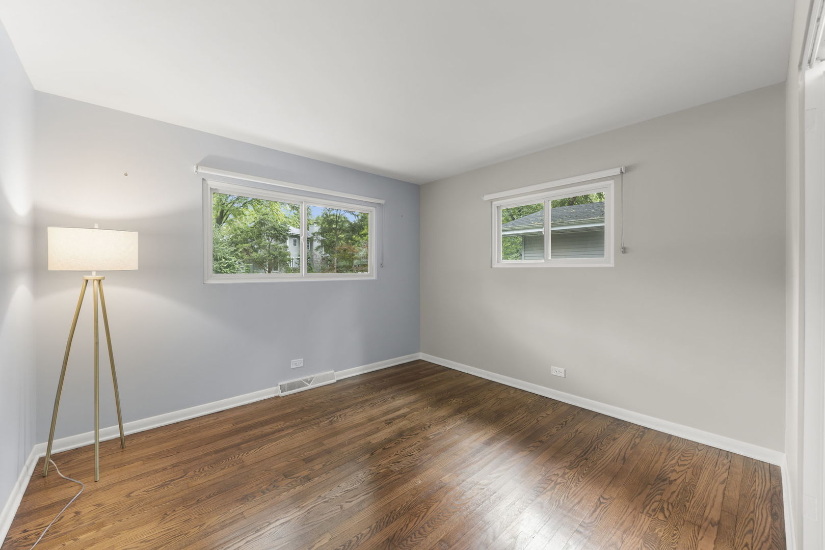 60 Golden Larch Court Property Photo 16