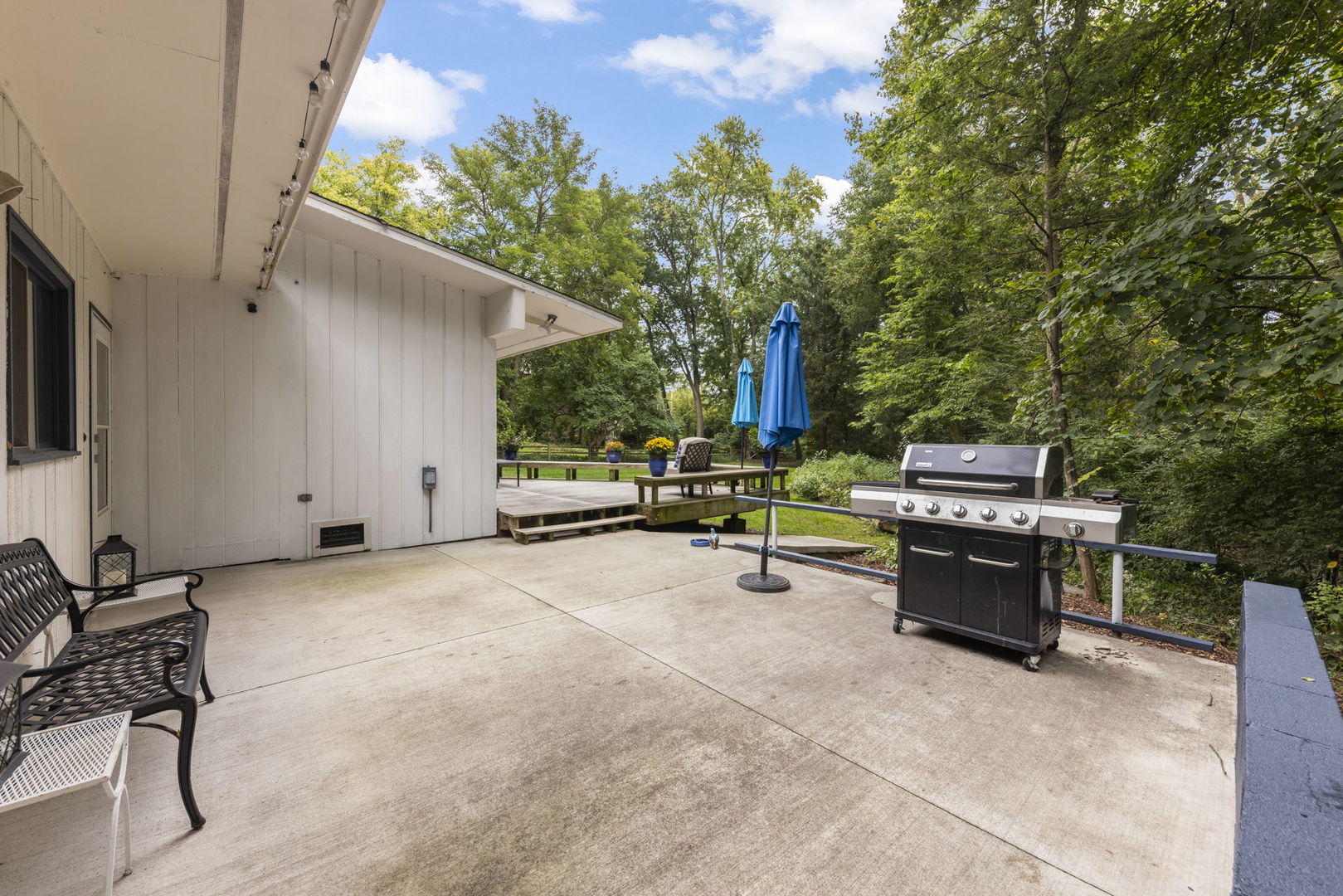 60 Golden Larch Court Property Photo 19