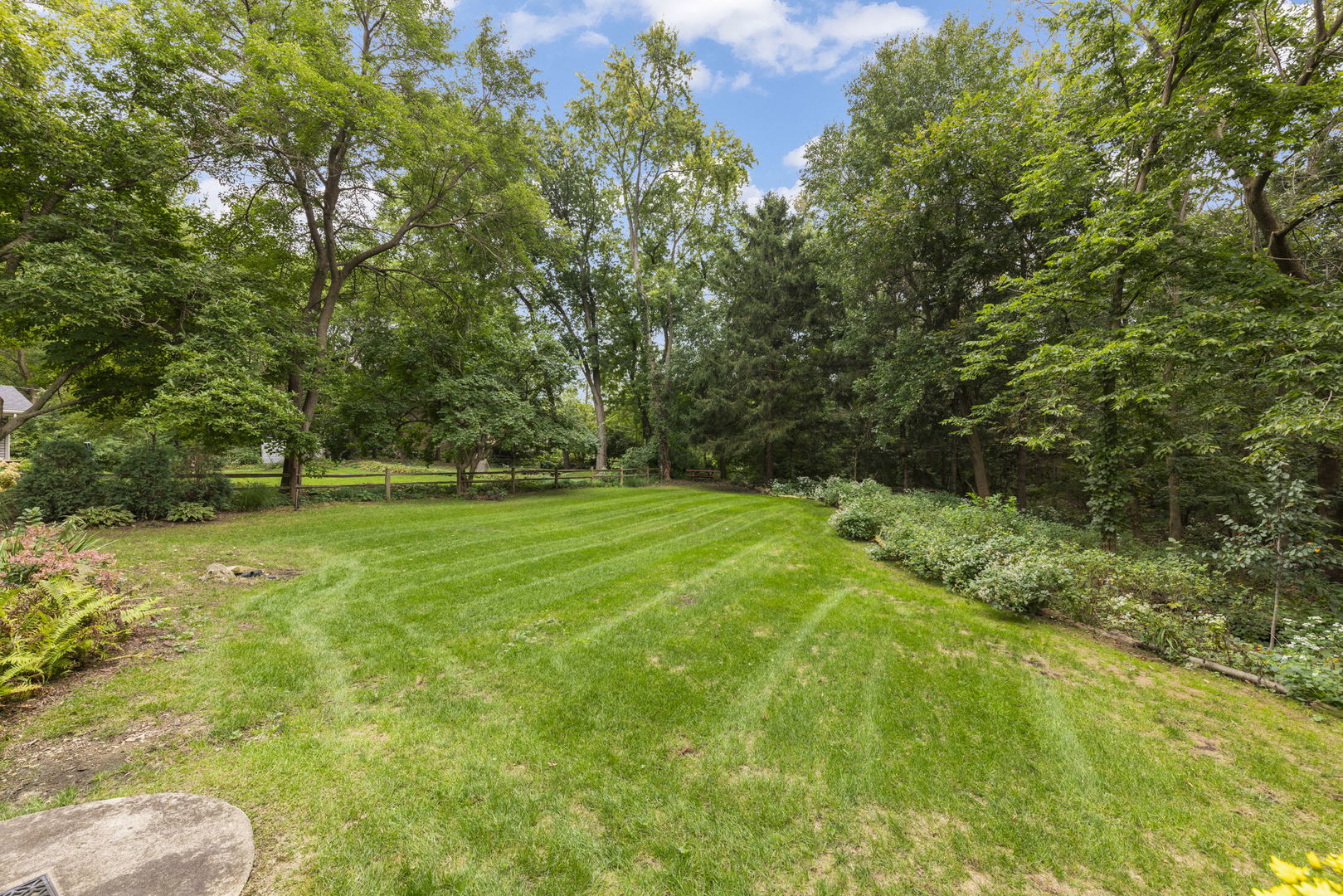 60 Golden Larch Court Property Photo 22