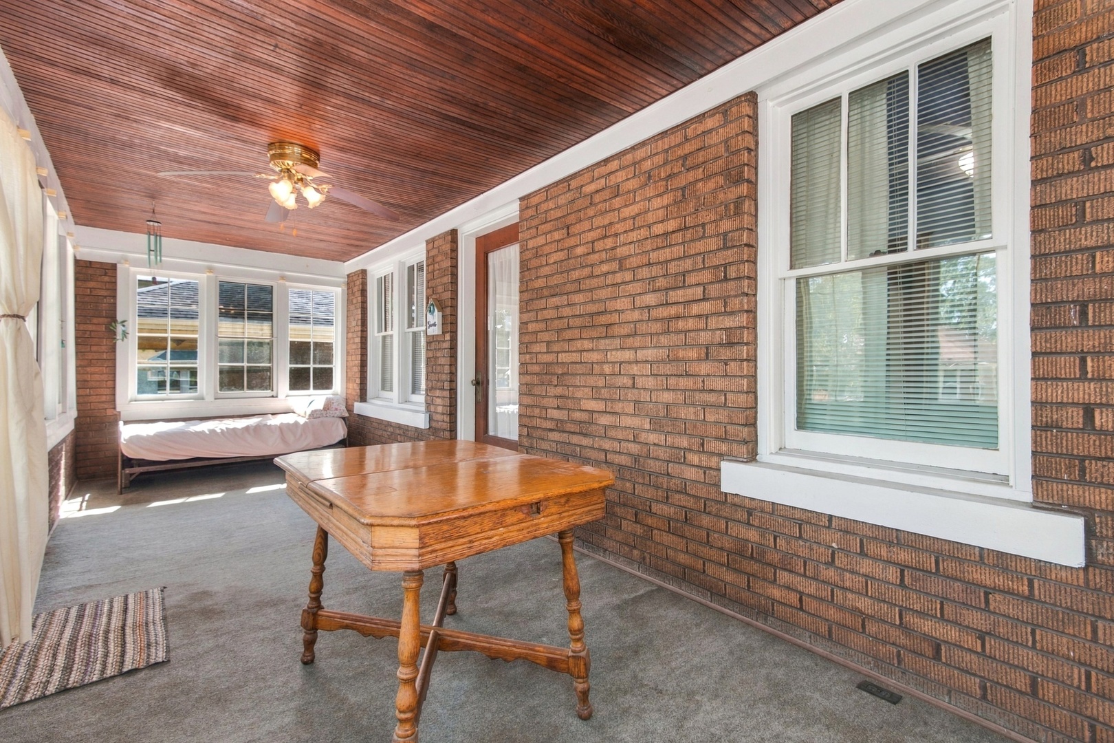 913 Clement Street Property Photo 7