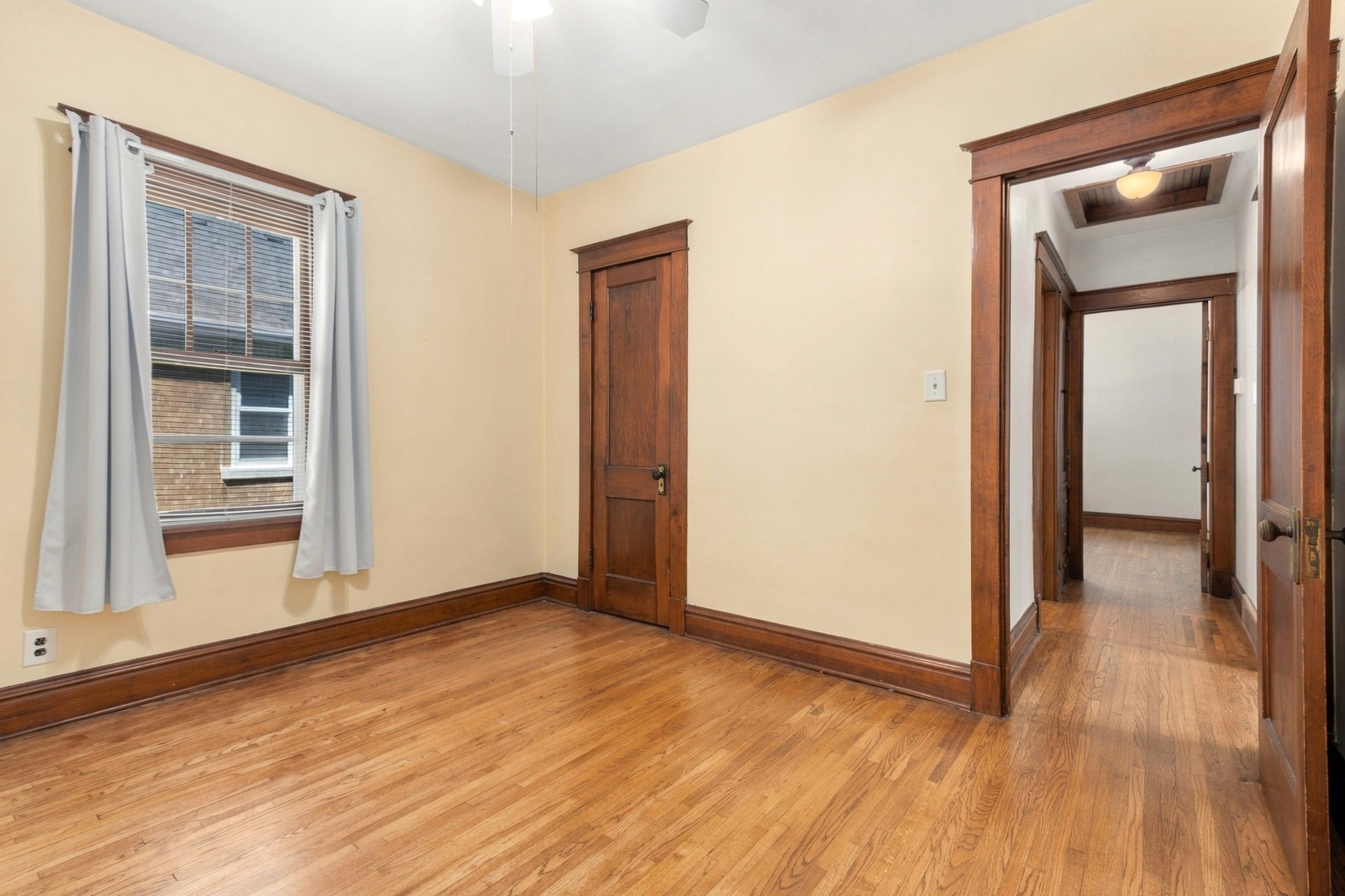 913 Clement Street Property Photo 11