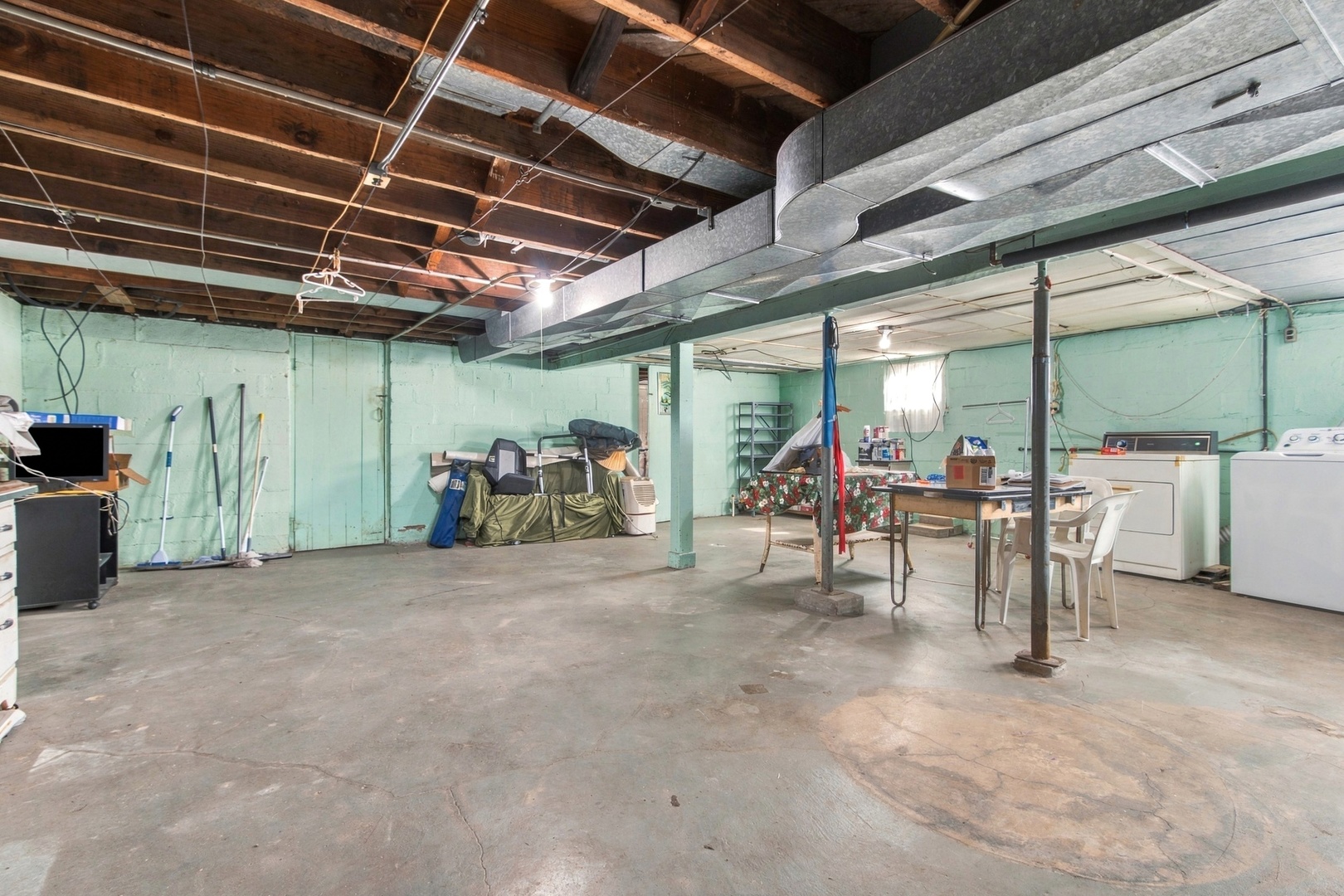 913 Clement Street Property Photo 27