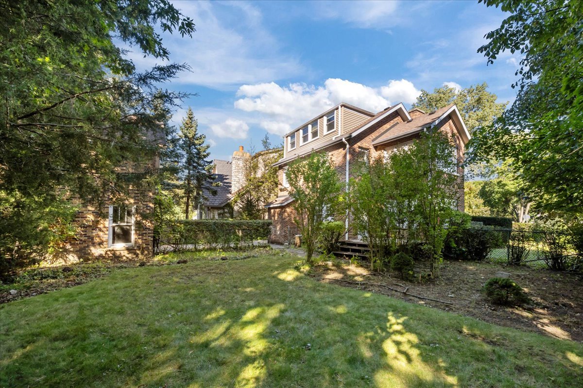 604 Exmoor Road Property Photo 10