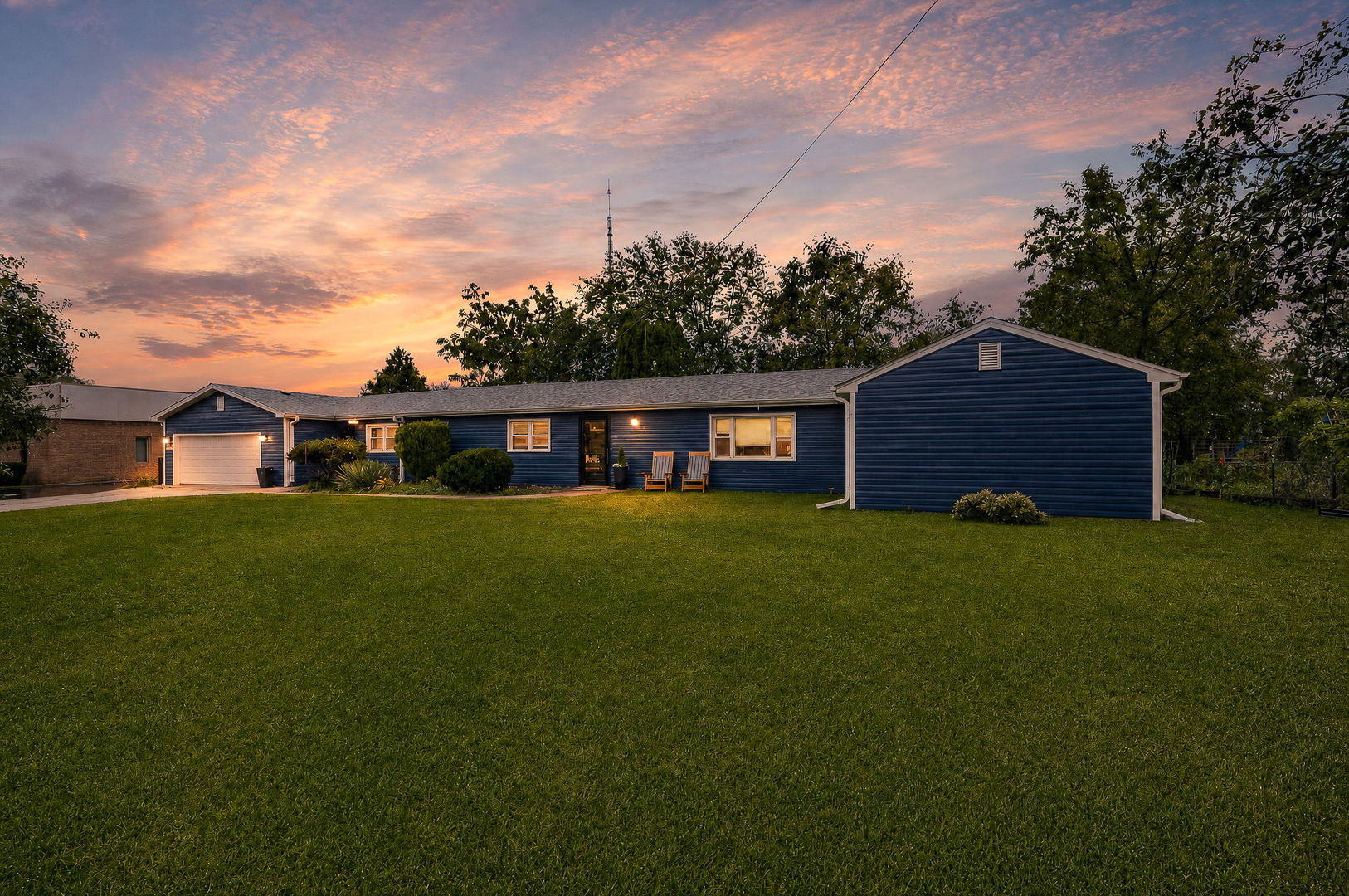 15420 Central Avenue Property Photo 1