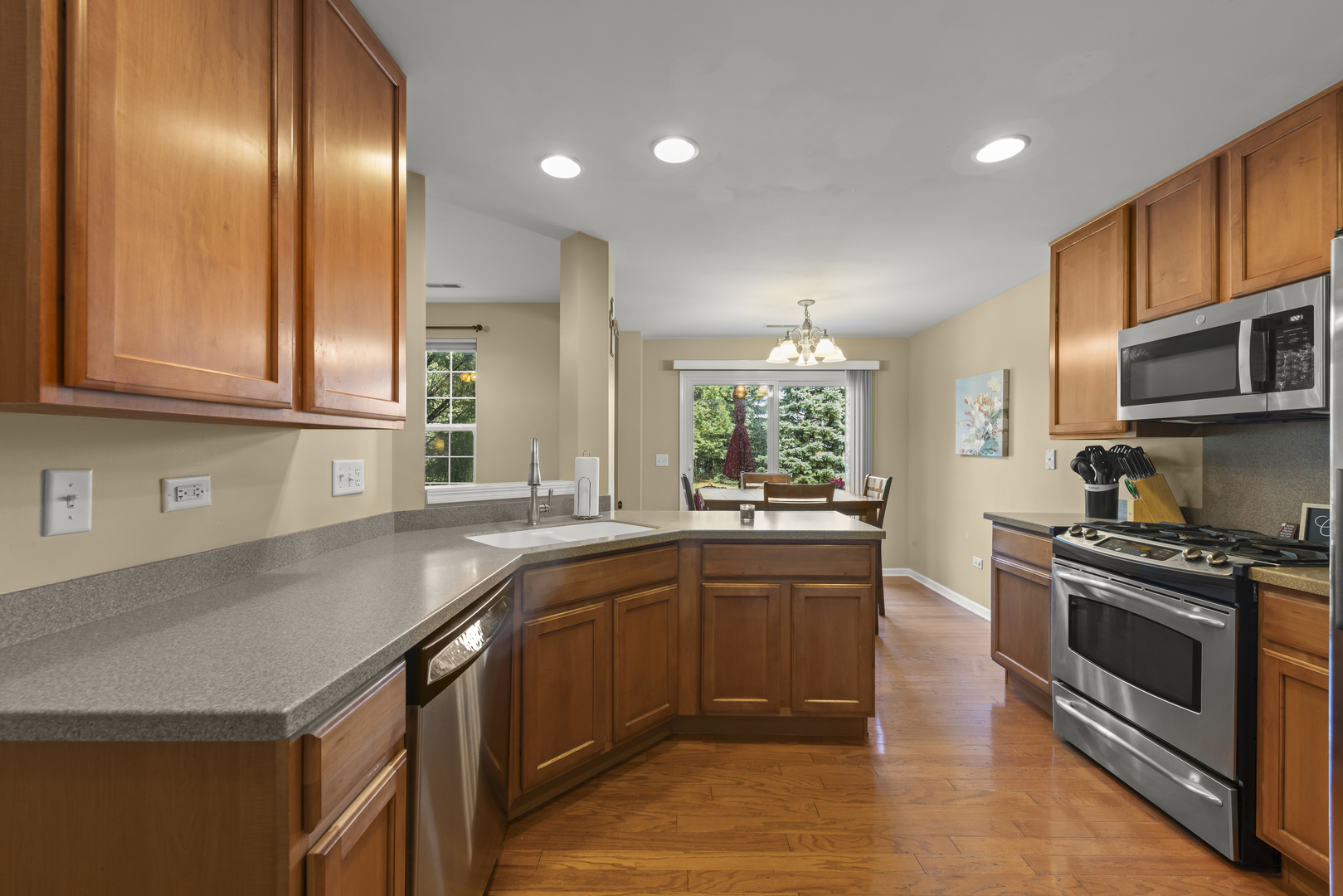 15110 W Laurel Lane Property Photo 9