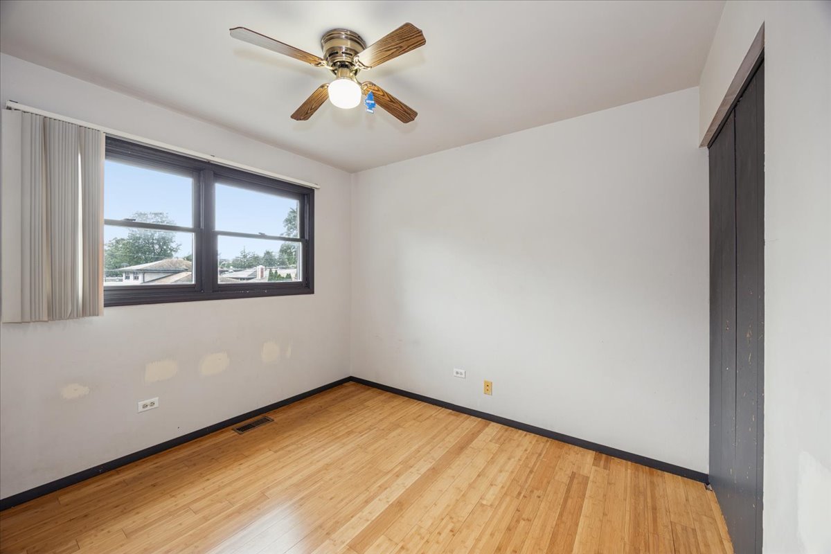 4352 150th Street Property Photo 8