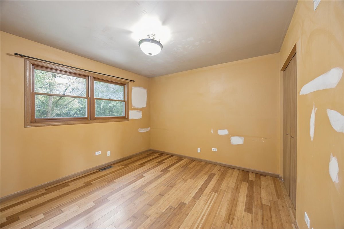 4352 150th Street Property Photo 9