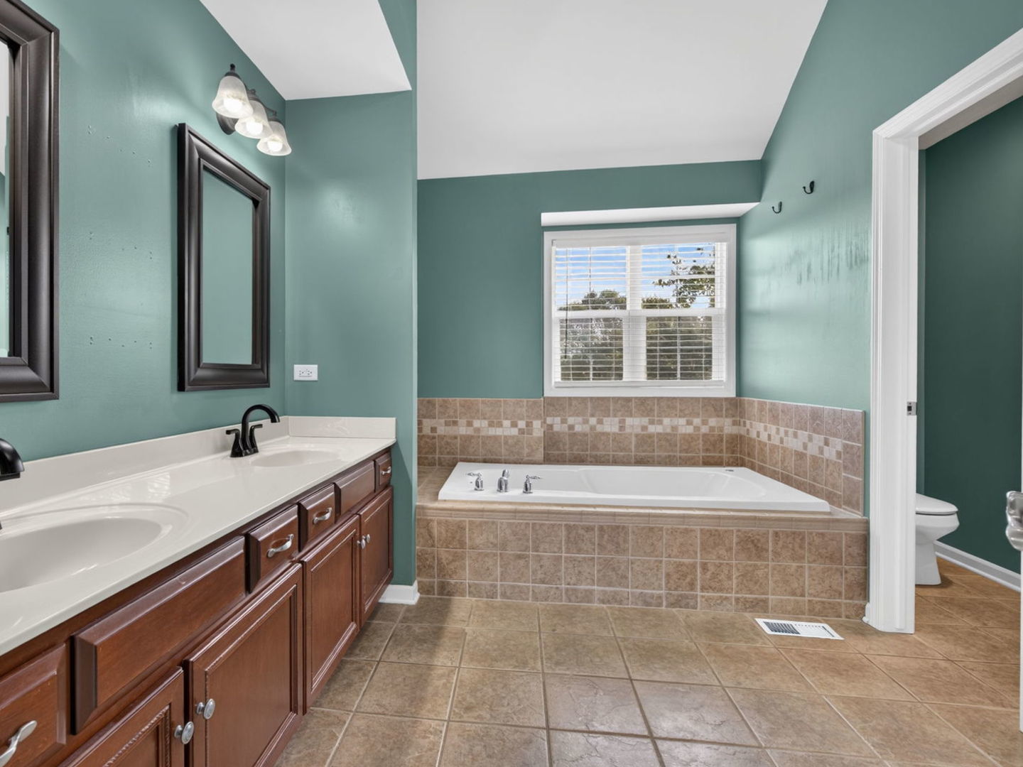 1010 Heritage Drive Property Photo 32