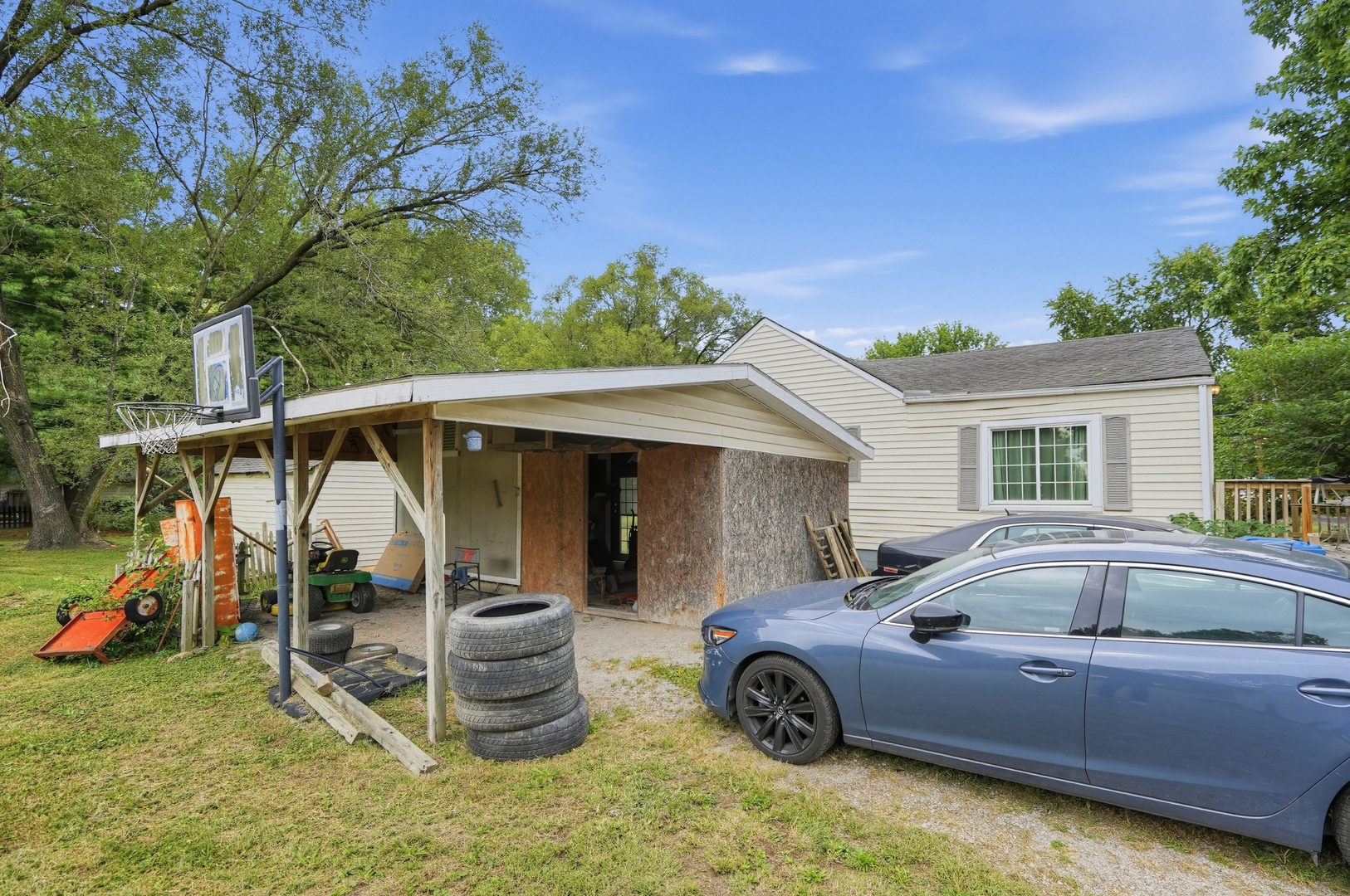 203 Missouri Avenue Property Photo 2