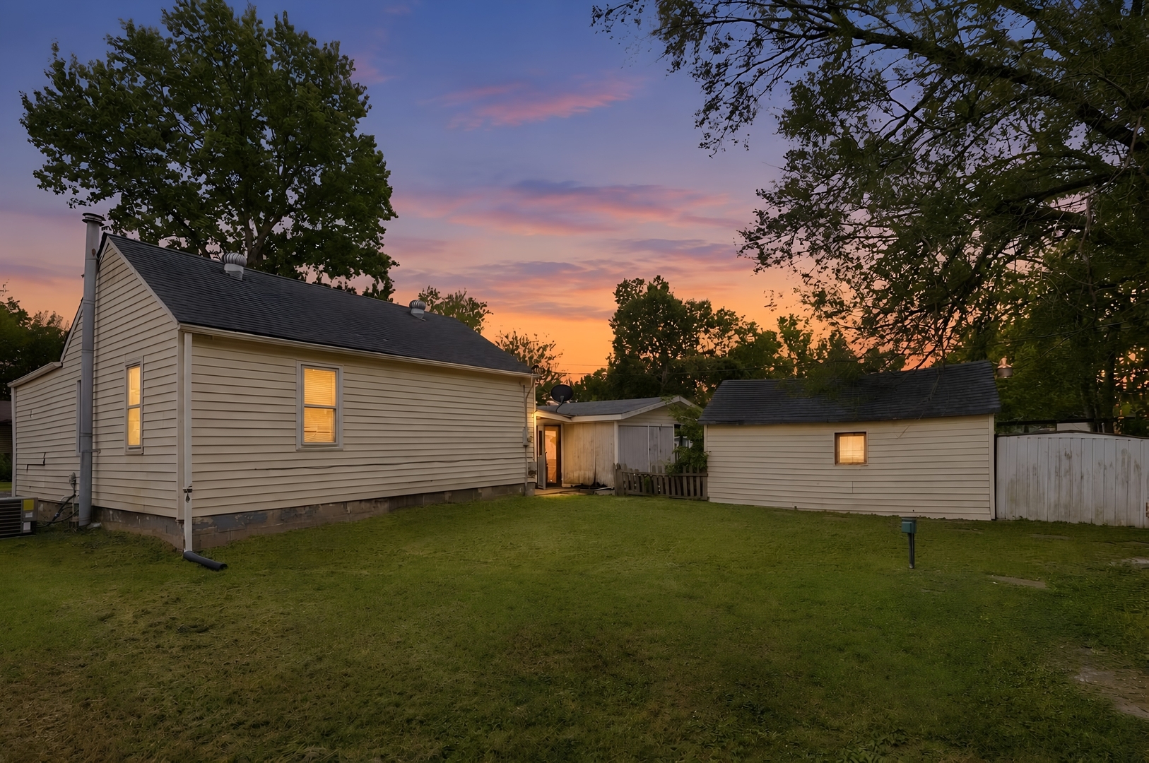 203 Missouri Avenue Property Photo 4