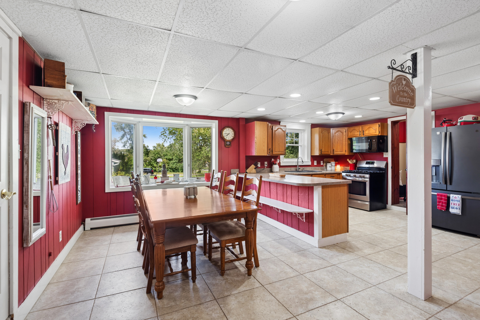 5817 Wonder Woods Drive Property Photo 3