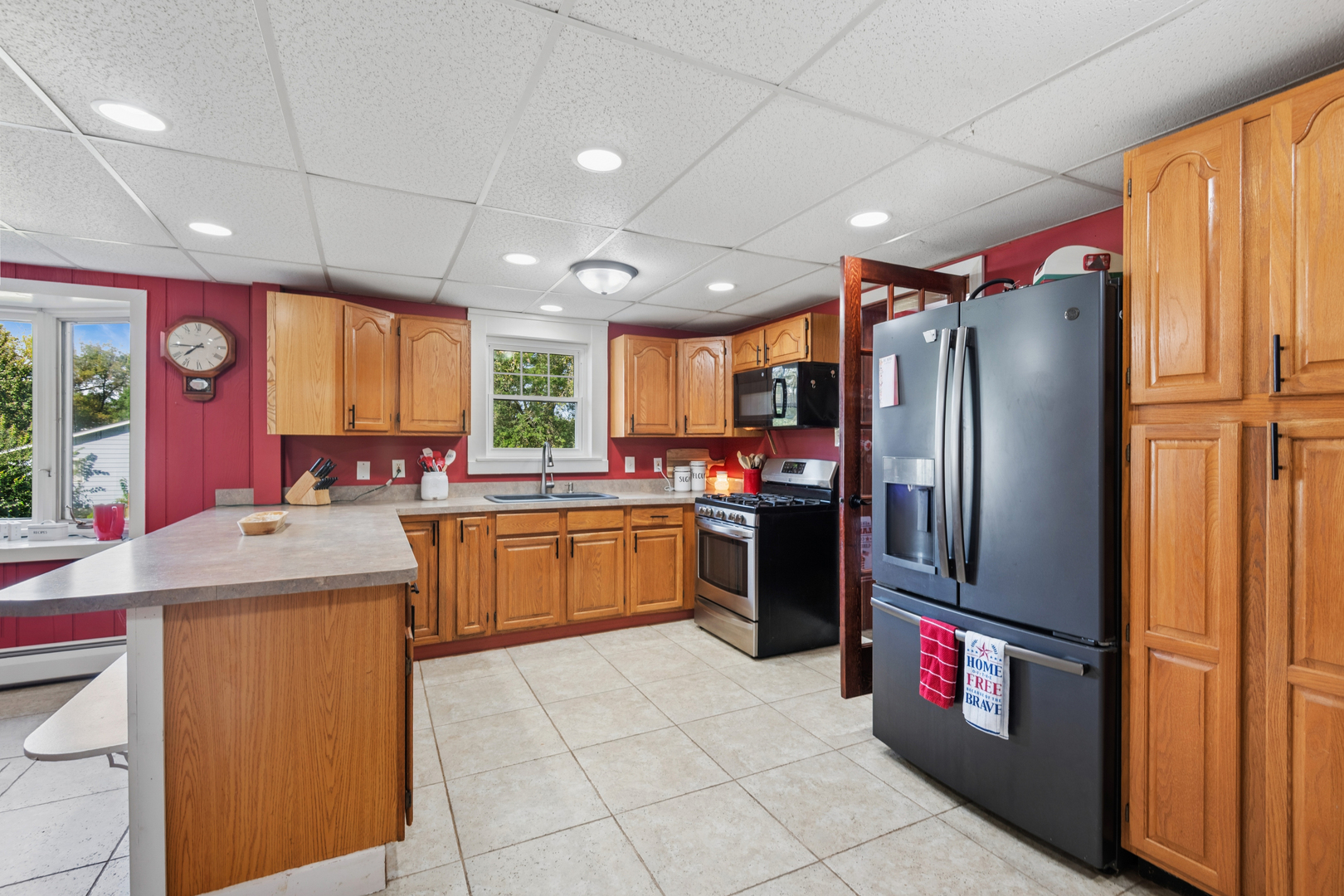 5817 Wonder Woods Drive Property Photo 4