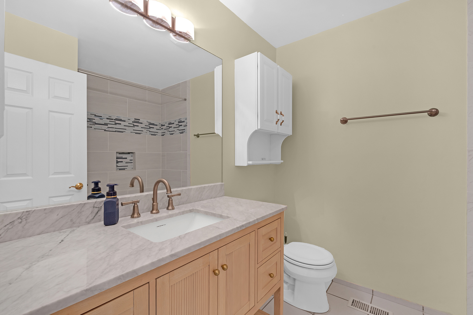 309 Maplewood Court D1 Property Photo 14