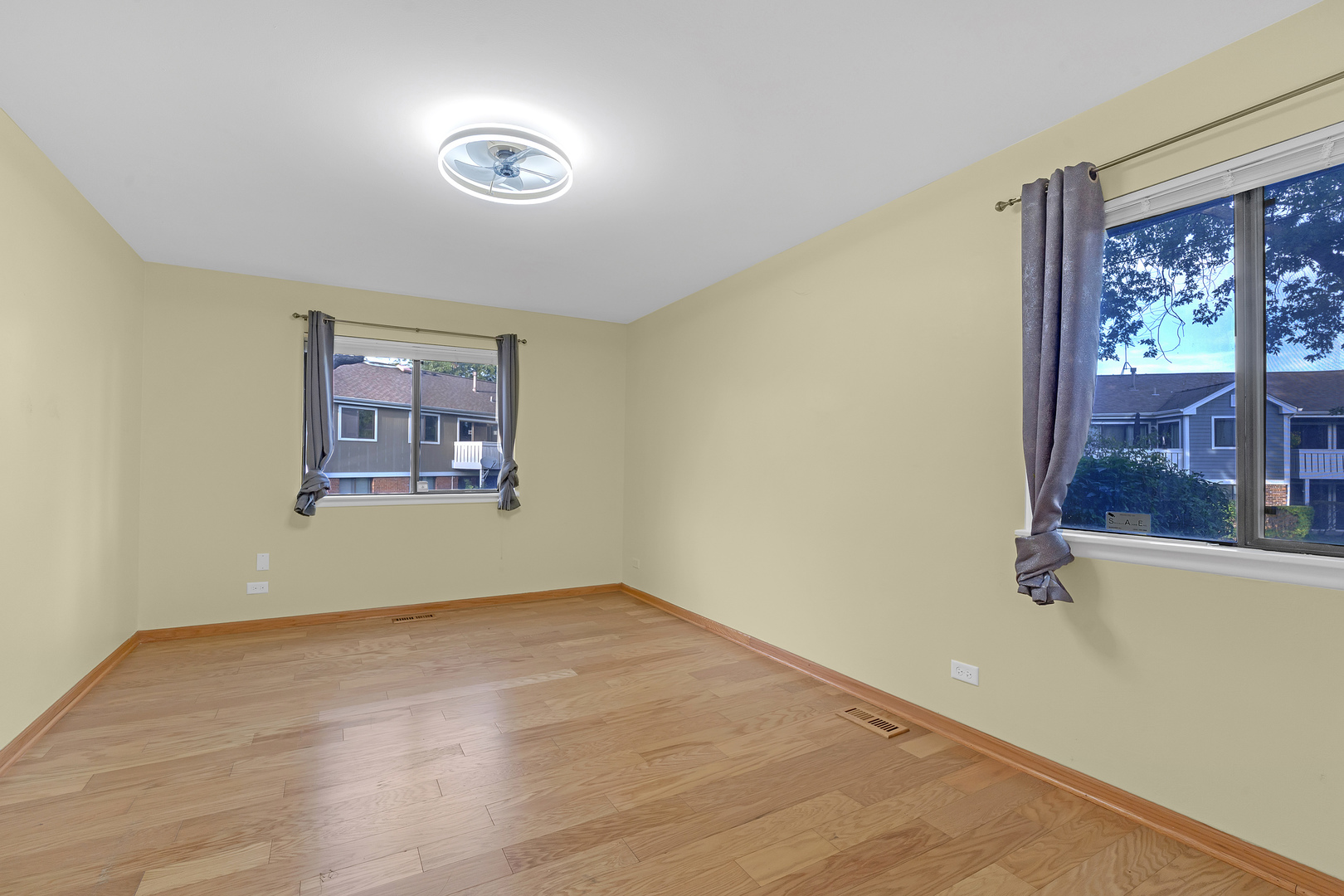 309 Maplewood Court D1 Property Photo 24