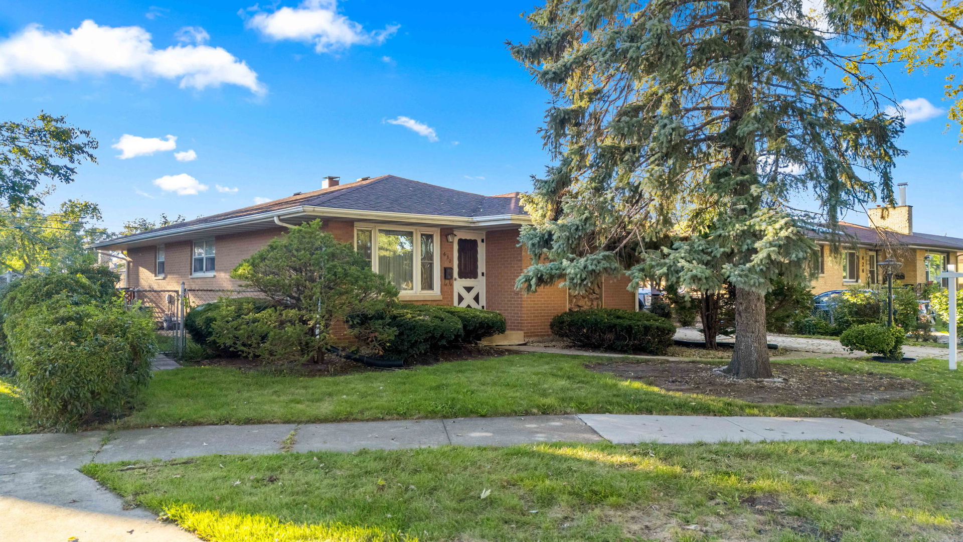 630 De Angelis Court Property Photo 1