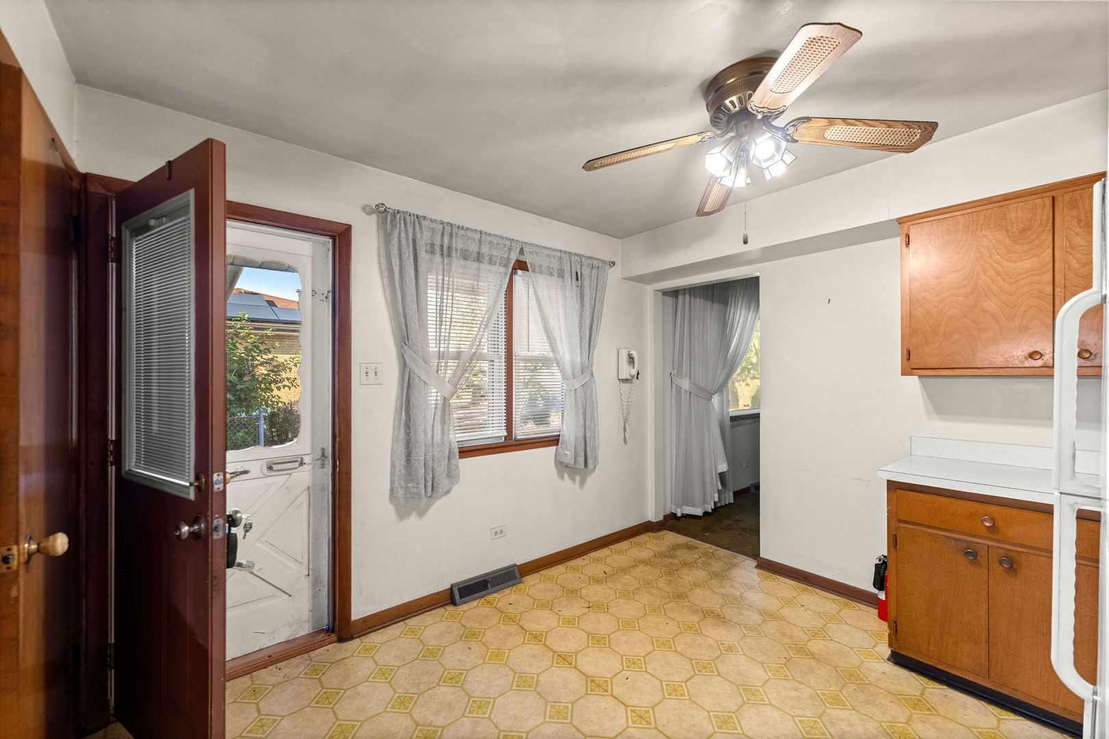 630 De Angelis Court Property Photo 6