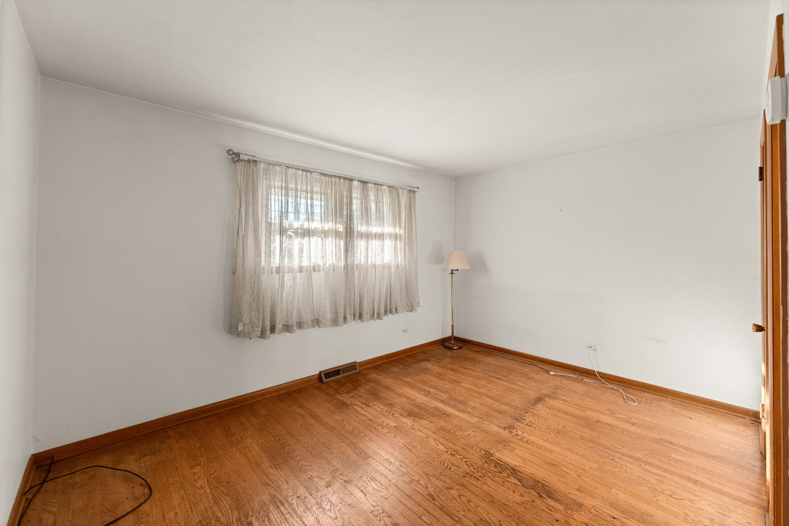 630 De Angelis Court Property Photo 8