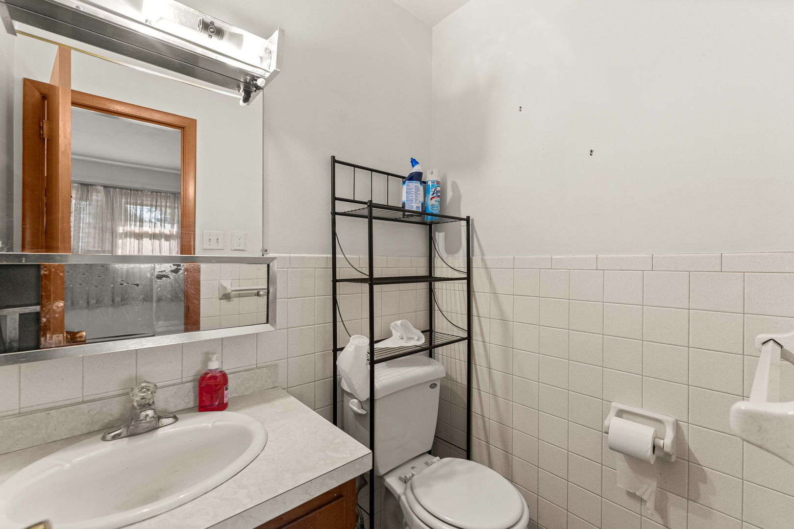 630 De Angelis Court Property Photo 17