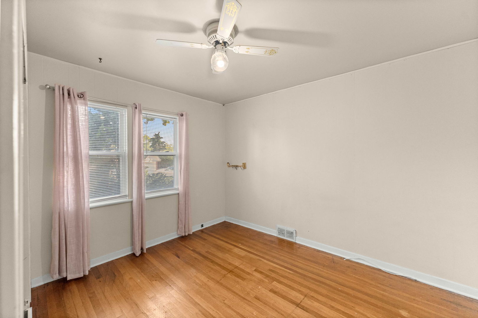 629 De Angelis Court Property Photo 10