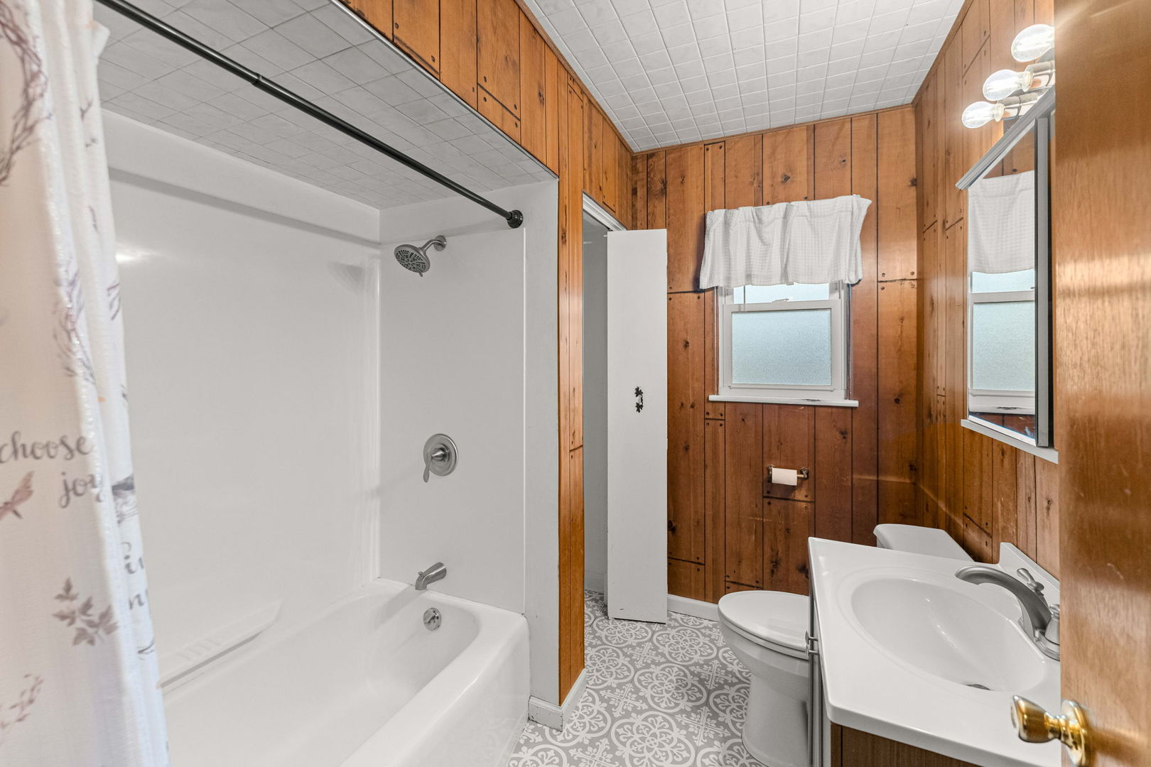 629 De Angelis Court Property Photo 13