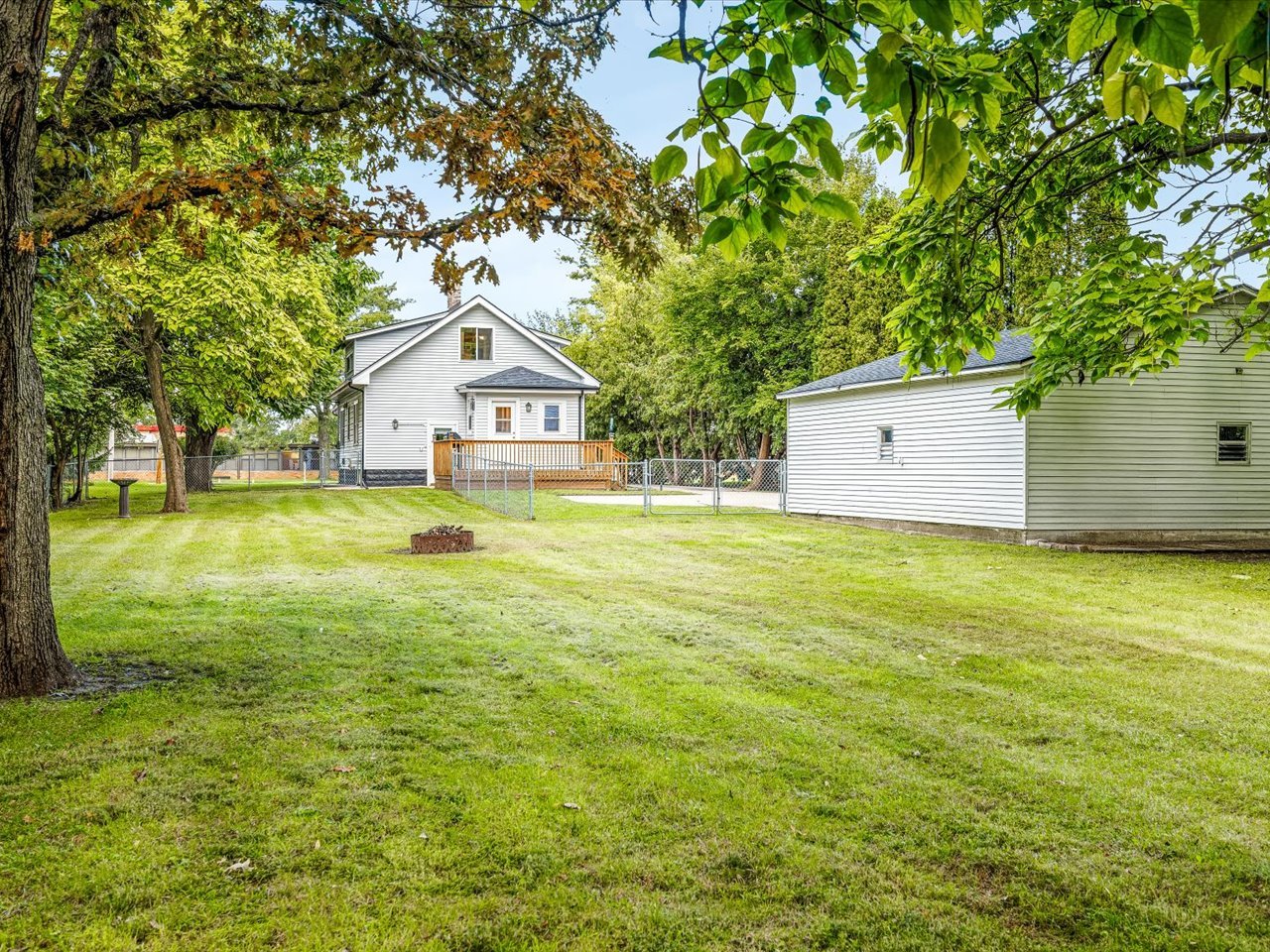 813 Harlem Road Property Photo 37