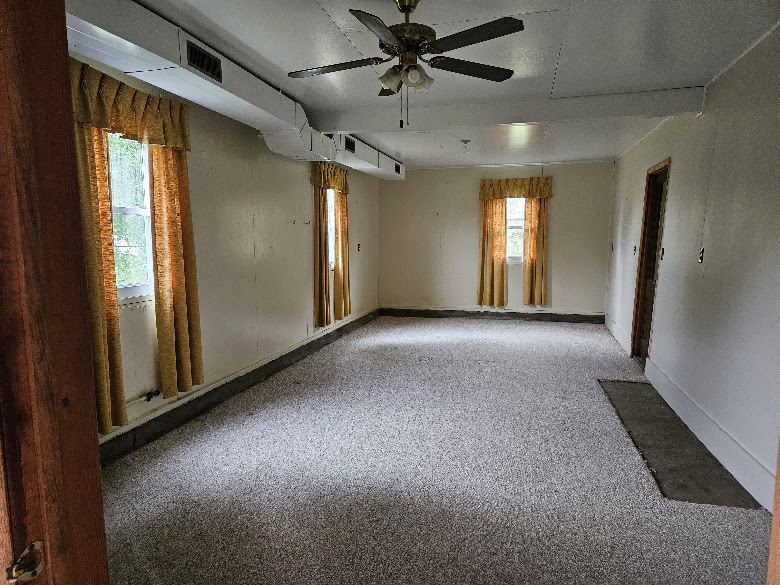 211 W Liberty Street Property Photo 19