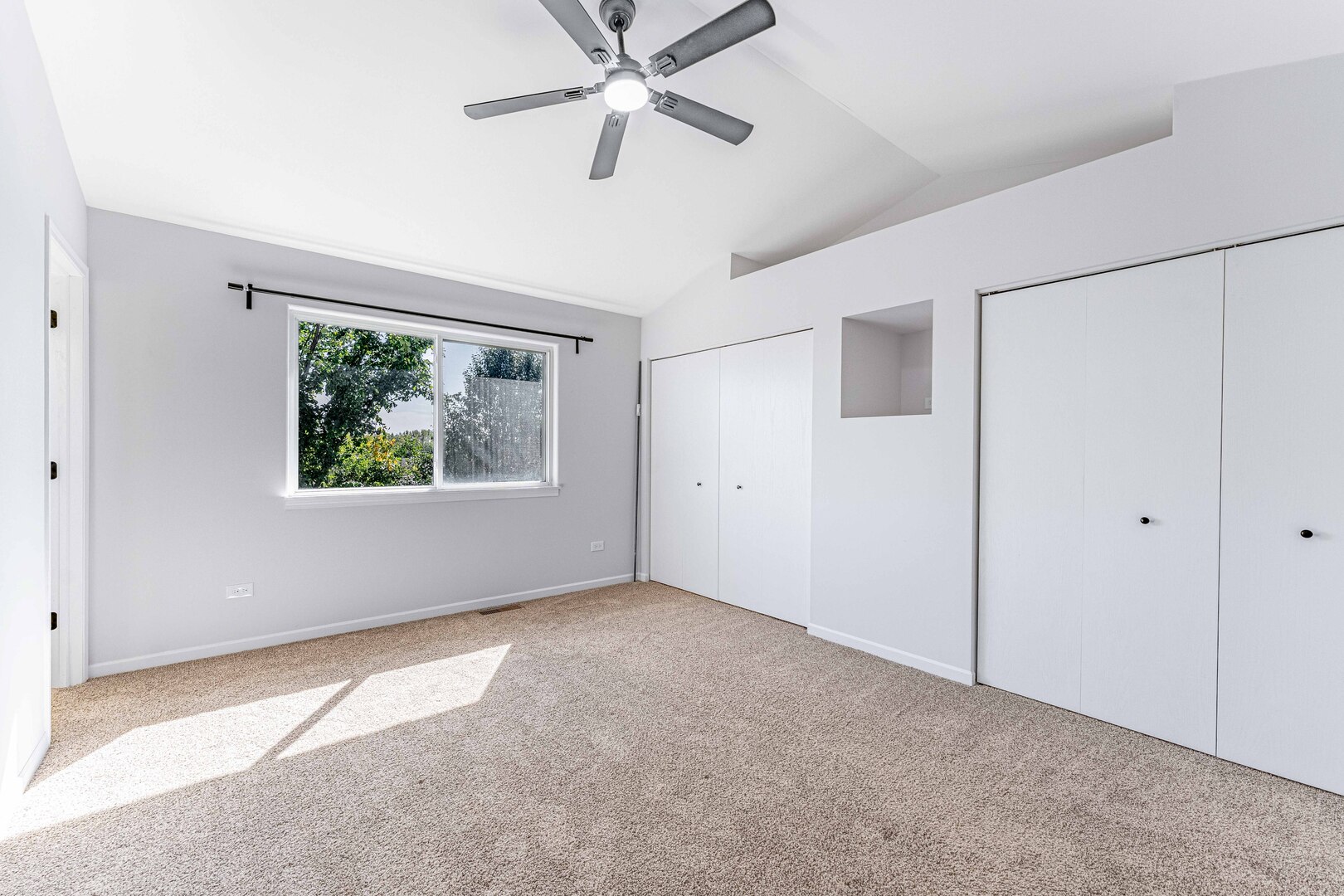 2057 W Helen Drive Property Photo 14