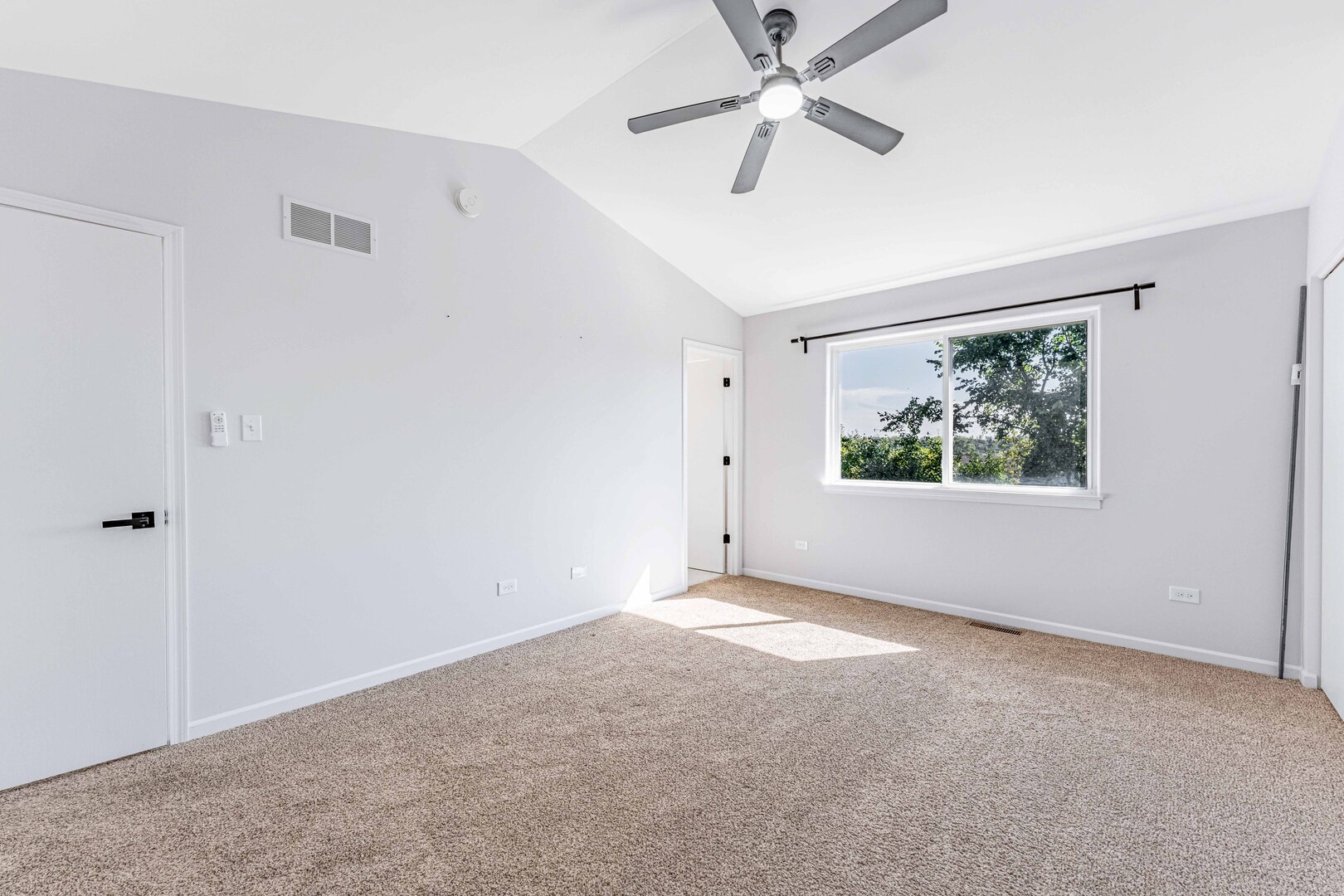 2057 W Helen Drive Property Photo 15