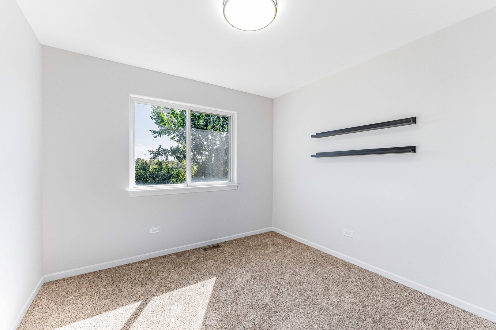 2057 W Helen Drive Property Photo 22