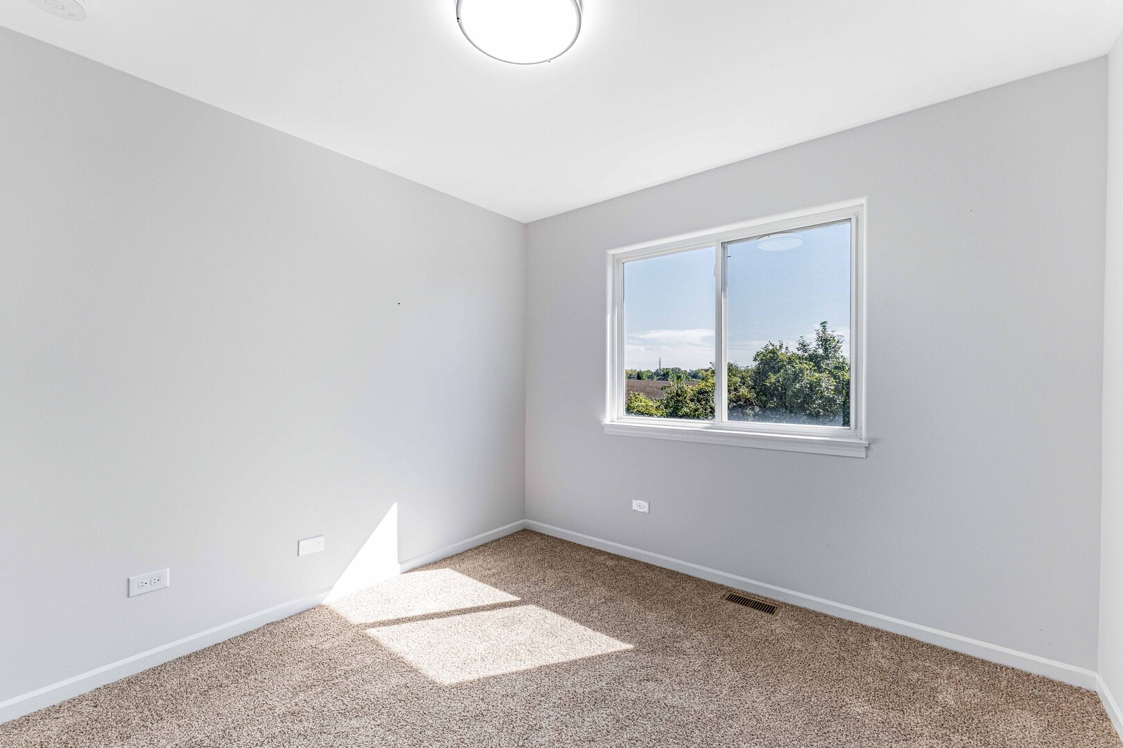 2057 W Helen Drive Property Photo 23