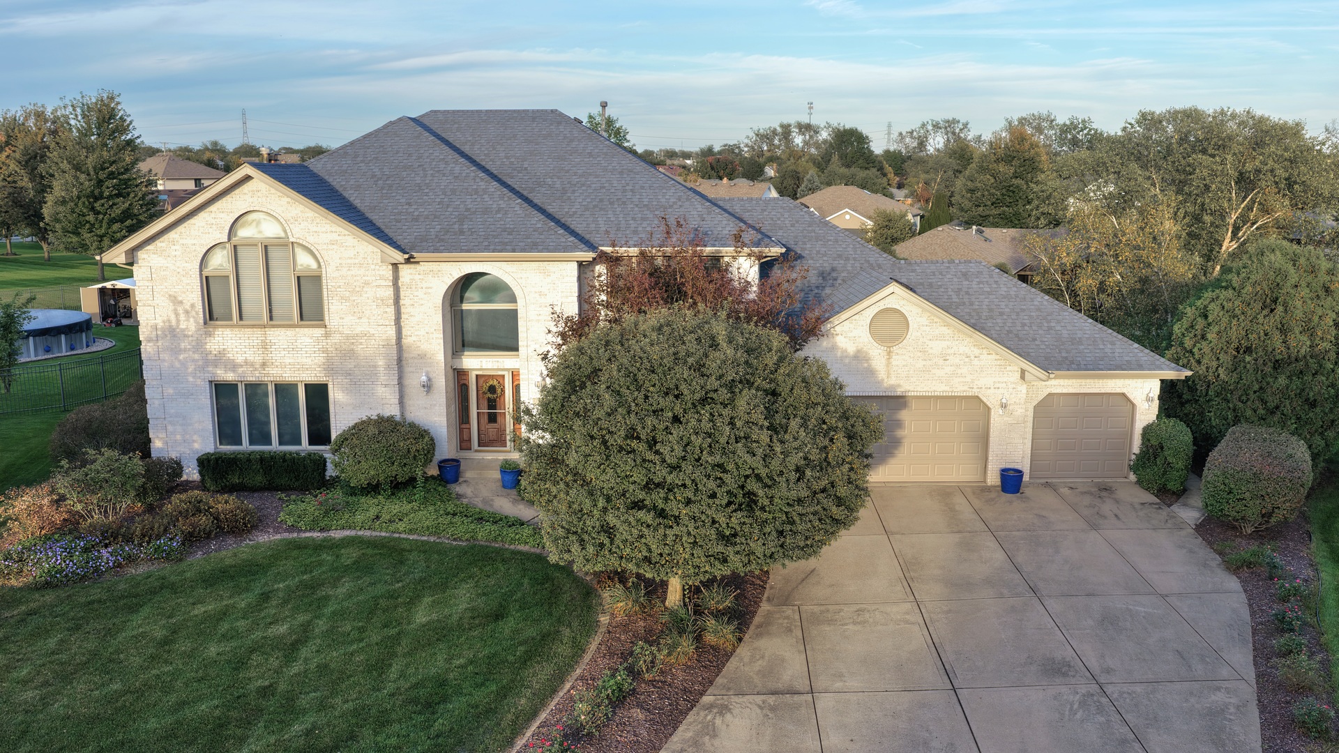 12772899 Property Photo 1