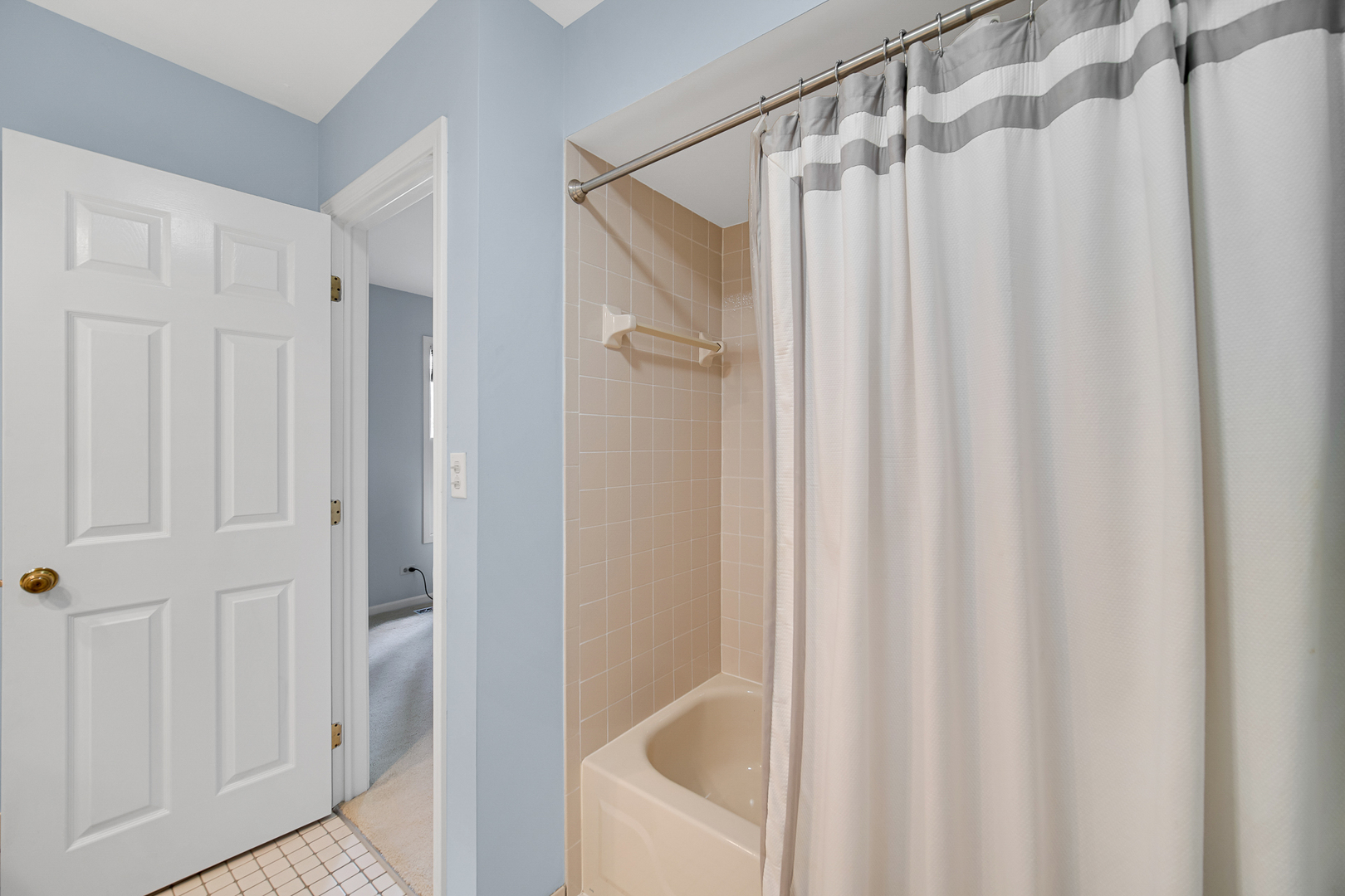 9054 Forestview Road Property Photo 25